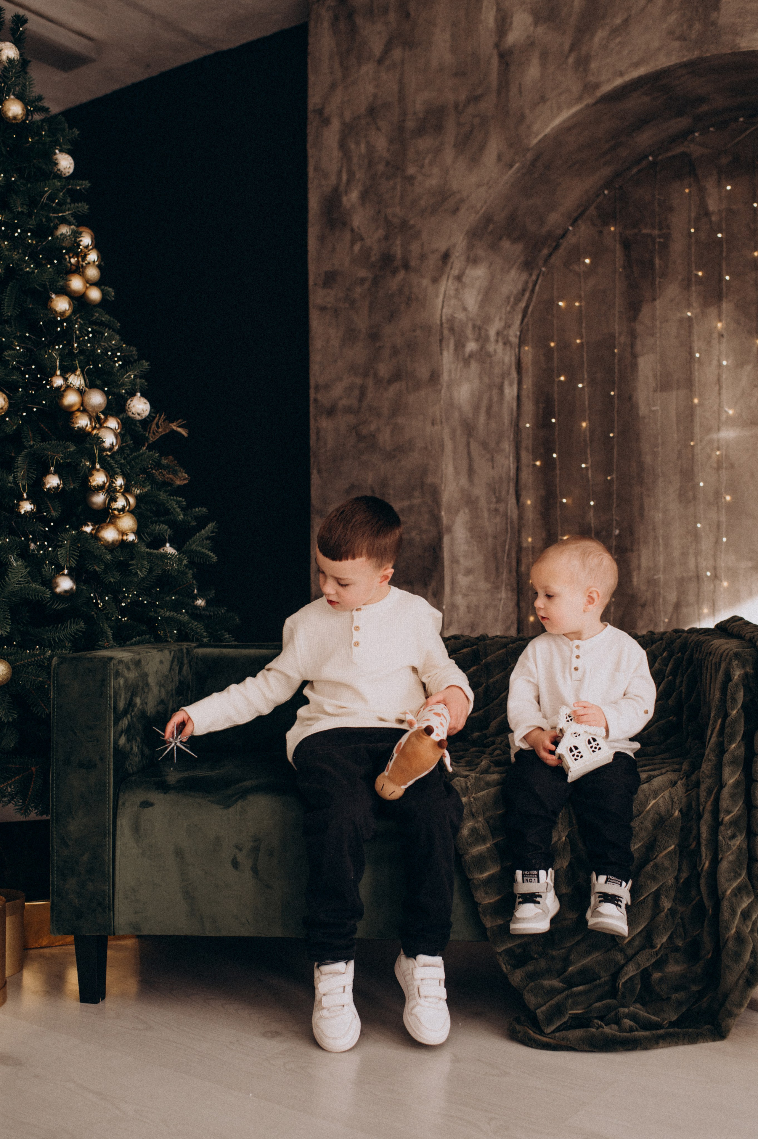 Новорічна фотосесія у студії, фотосесія Львів, сімейна фотосесія Тернопіль. Сімейний, дитячий та індивідуальний фотограф в м. Тернопіль, м. Львів