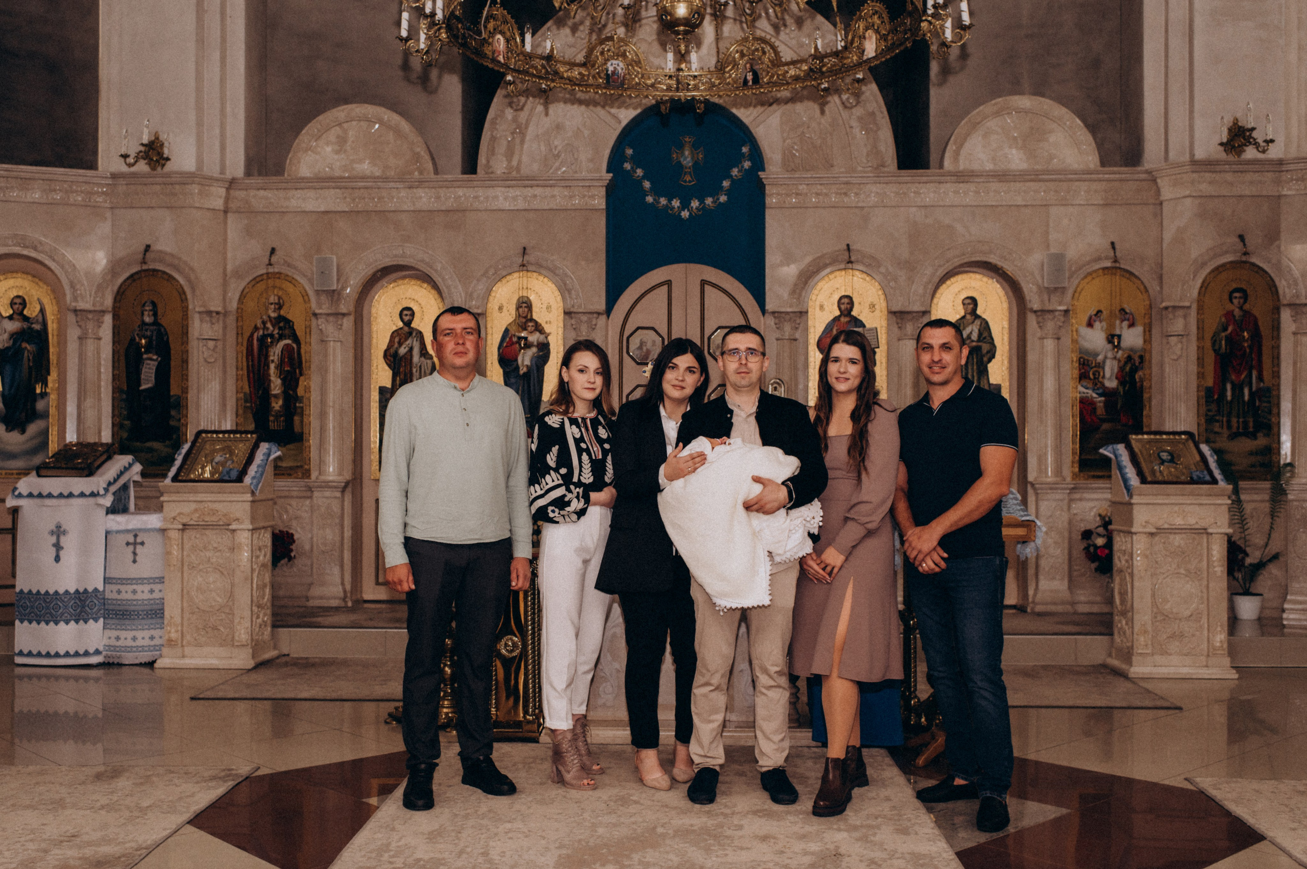 Таїнство Хрещення, хрестини Тернопіль, хрещення Львів. Сімейний, дитячий та індивідуальний фотограф в м. Тернопіль, м. Львів