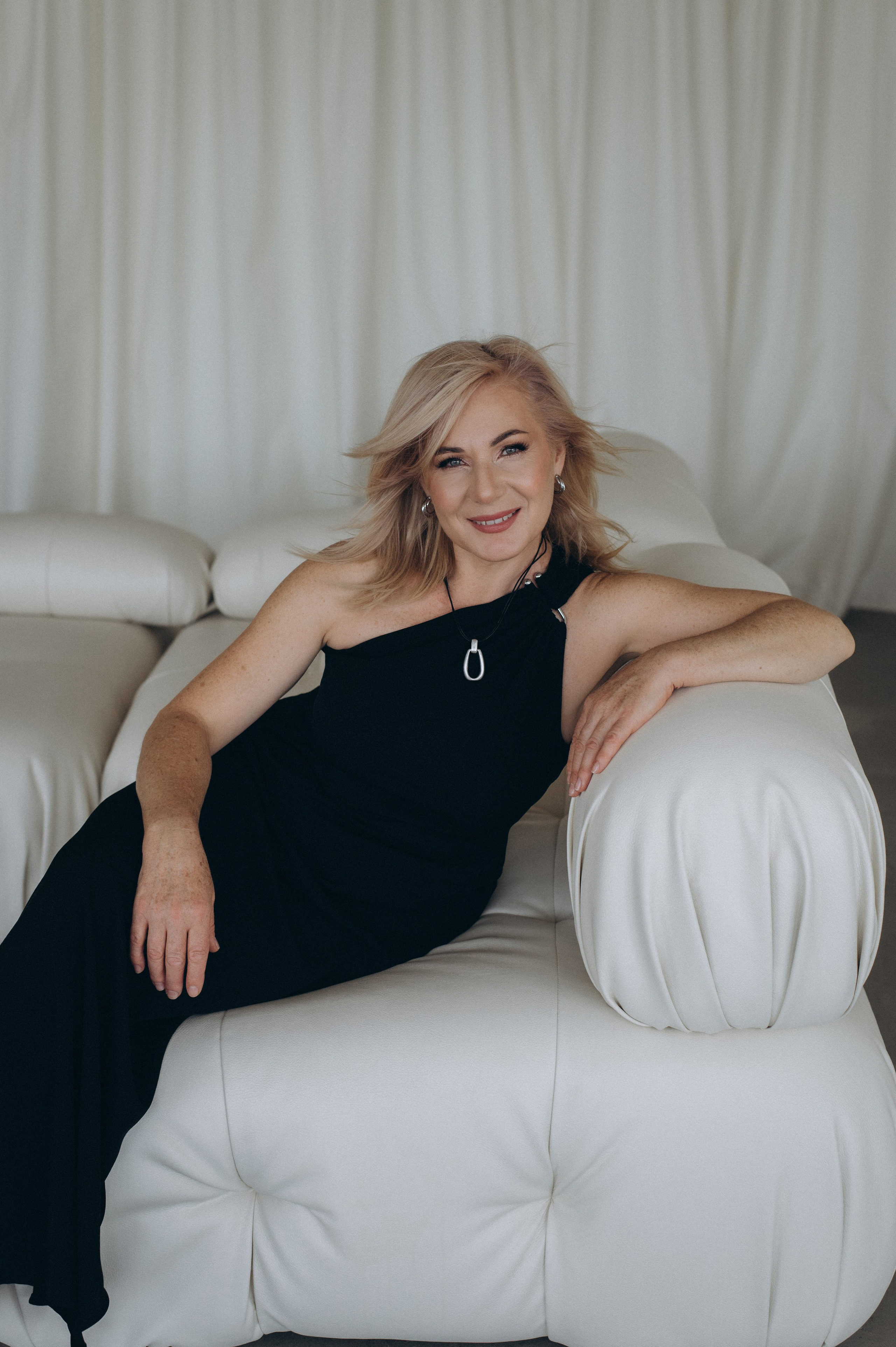 Індивідуальна фотосесія у студії Тернопіль, портретна зйомка Тернопіль, портретний фотограф Львів Тернопіль. Сімейний, дитячий та індивідуальний фотограф в м. Тернопіль, м. Львів