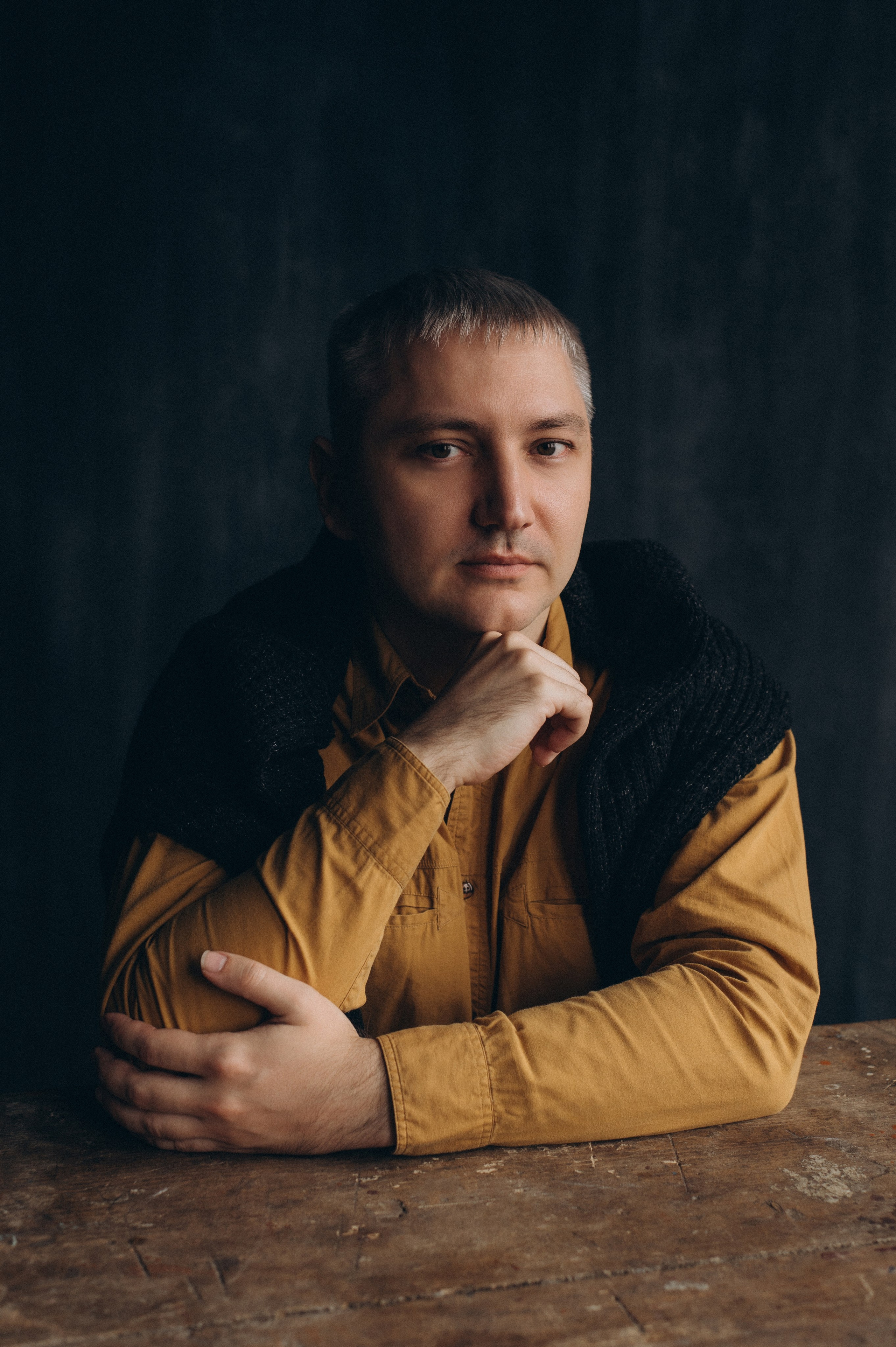 Портретна фотосесія чоловіків, чоловічий портрет, індивідуальна фотосесія Тернопіль, портретний фотограф Тернопіль. Сімейний, дитячий та індивідуальний фотограф в м. Тернопіль, м. Львів