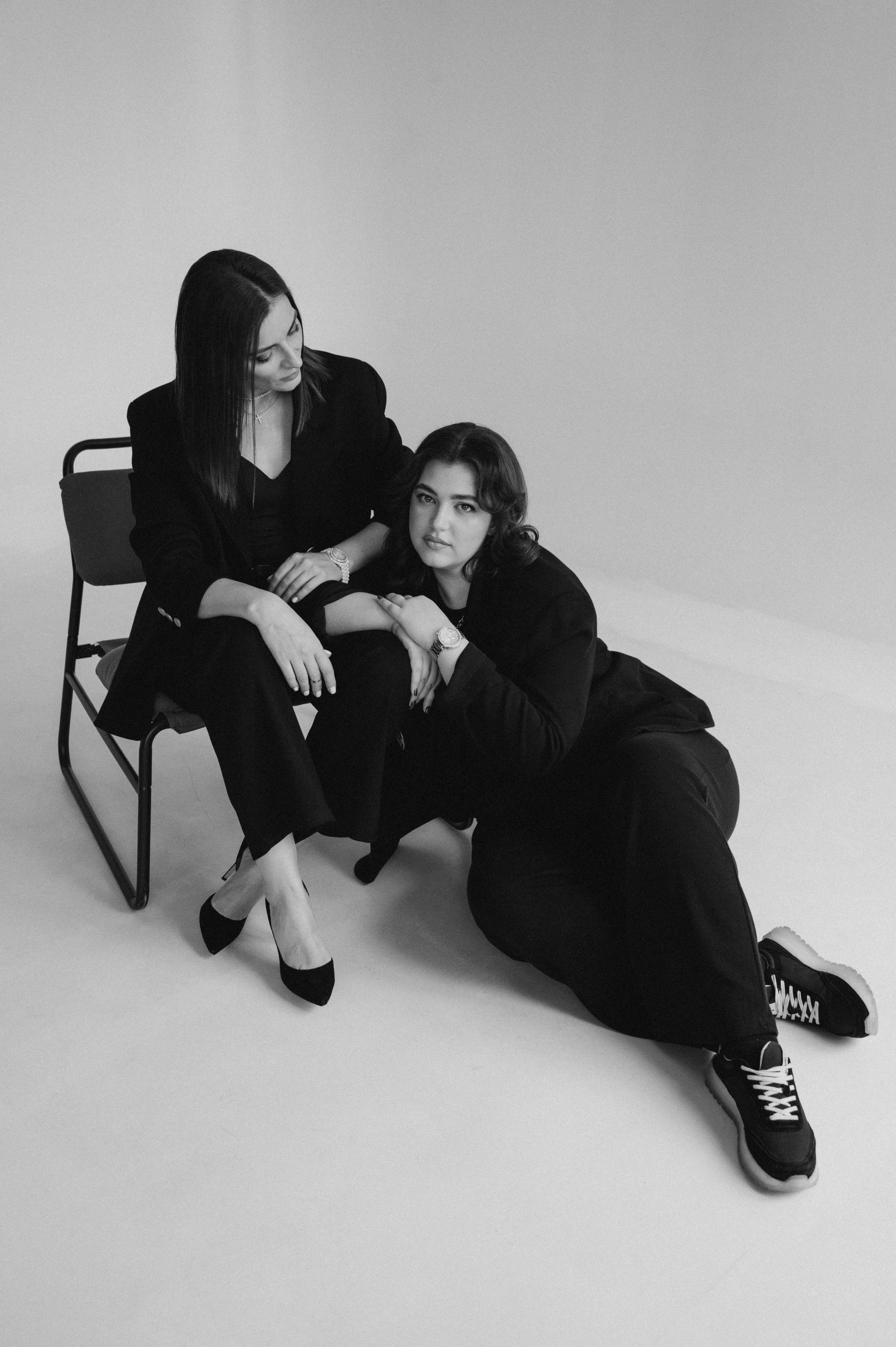 Сімейна фотосесія мами і донечок, сімейний фотограф Тернопіль, портретний фотограф Тернопіль, портретна фотосесія Львів. Сімейний, дитячий та індивідуальний фотограф в м. Тернопіль, м. Львів