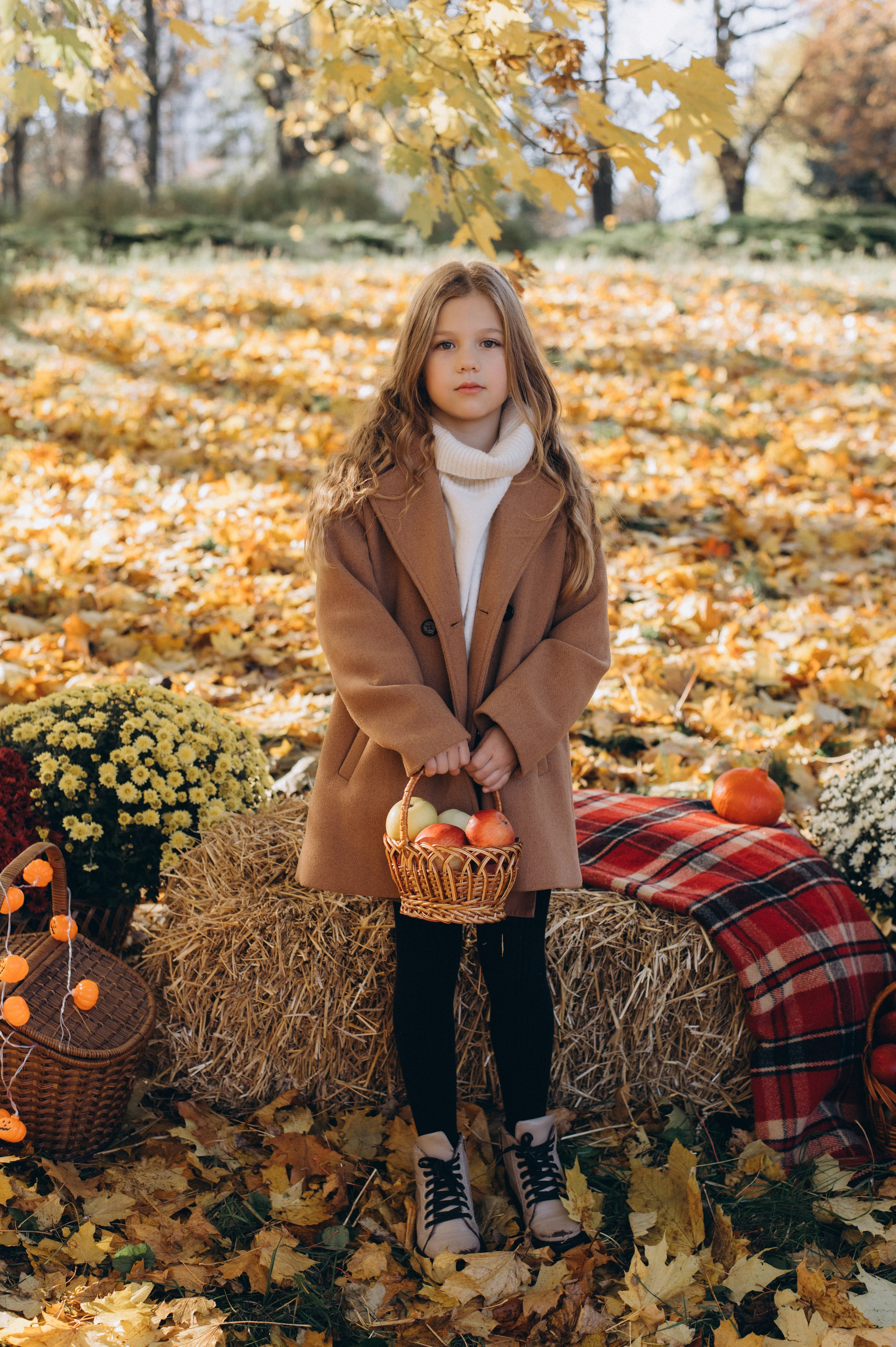 Осіння фотосесія 4 класу на віньєтки, випускні фотоальбоми Тернопіль, фотосесія випускників Тернопіль, шкільний випускний альбом Тернопіль. Сімейний, дитячий та індивідуальний фотограф в м. Тернопіль, м. Львів