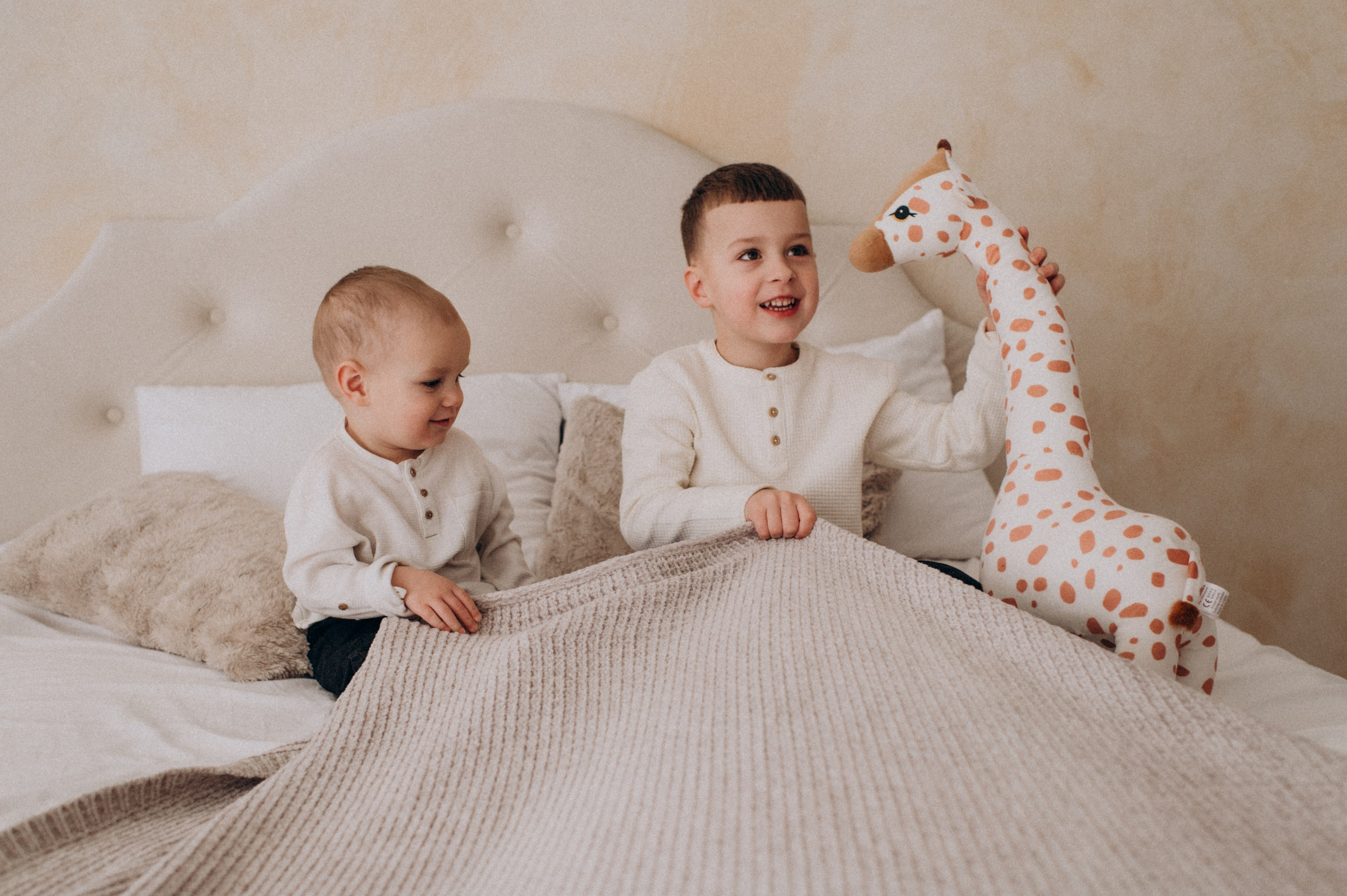 Новорічна фотосесія у студії, фотосесія Львів, сімейна фотосесія Тернопіль. Сімейний, дитячий та індивідуальний фотограф в м. Тернопіль, м. Львів