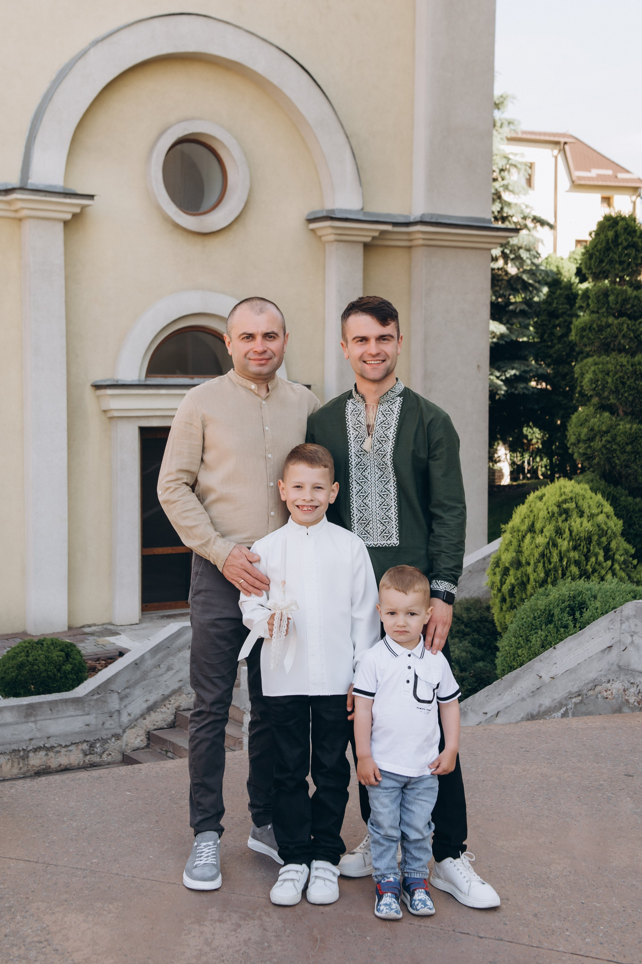 Фотосесія Першого Причастя Тернопіль, зйомка Першого Причастя Тернопіль, Церква Успіння Пресвятої Богородиці Причастя Тернопіль. Сімейний, дитячий та індивідуальний фотограф в м. Тернопіль, м. Львів