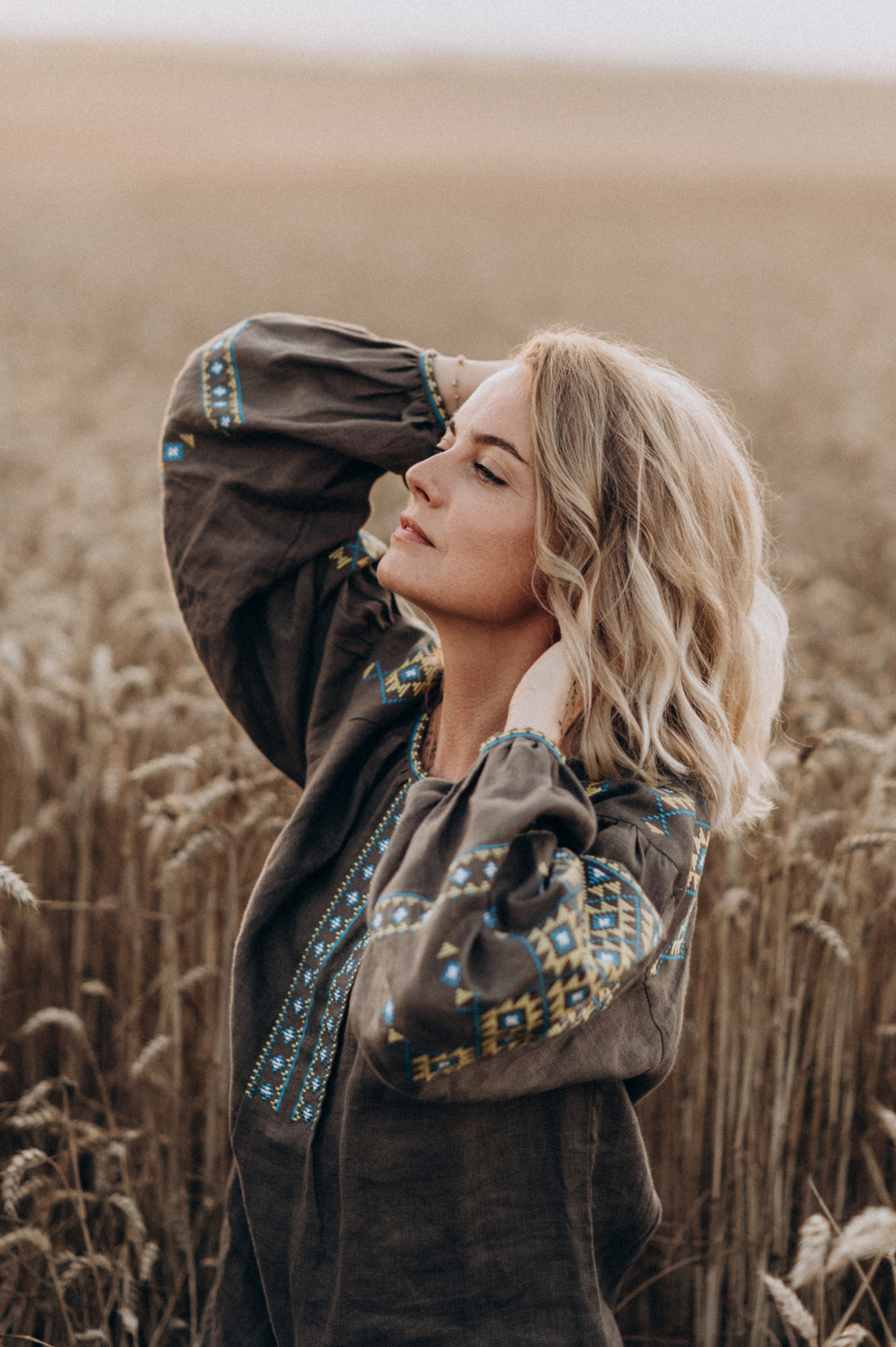 Фотосесія в пшениці та соняхах. Сімейний, дитячий та індивідуальний фотограф в м. Тернопіль, м. Львів