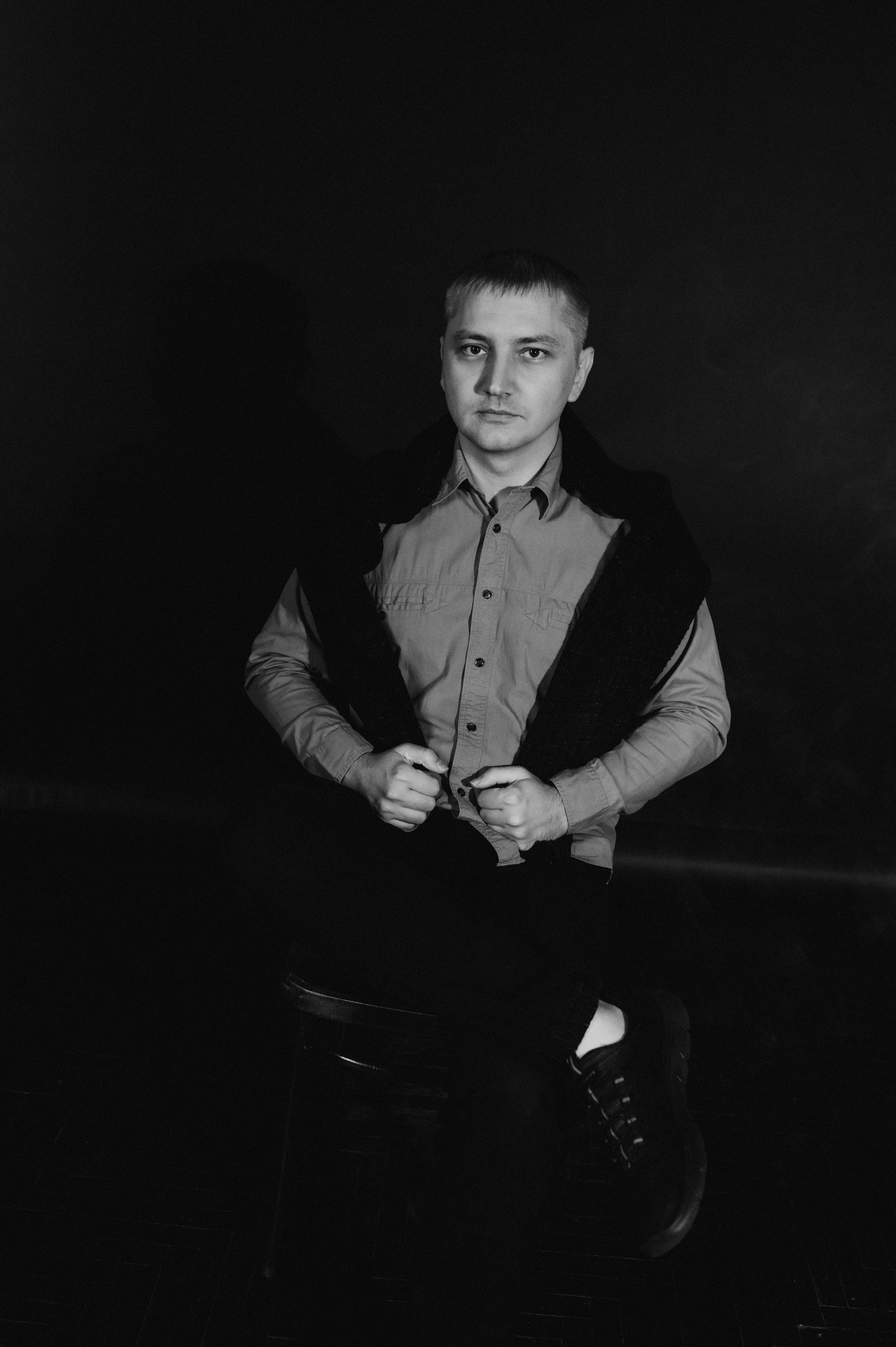 Портретна фотосесія чоловіків, чоловічий портрет, індивідуальна фотосесія Тернопіль, портретний фотограф Тернопіль. Сімейний, дитячий та індивідуальний фотограф в м. Тернопіль, м. Львів