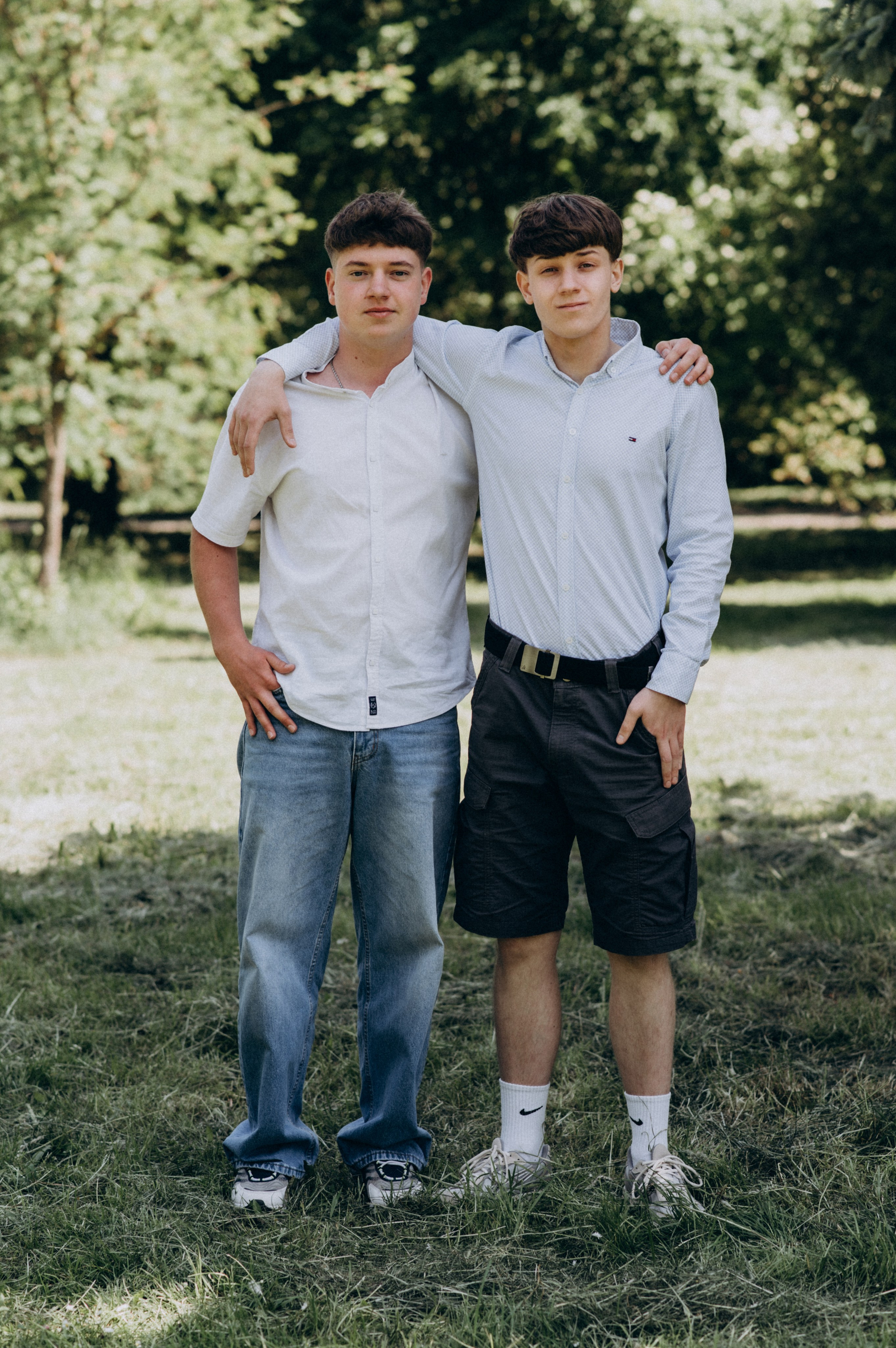 Фотосесія випускників, зйомка випускників Тернопіль Львів, випускні фотоальбоми Тернопіль, шкільні фотоальбоми Тернопіль. Сімейний, дитячий та індивідуальний фотограф в м. Тернопіль, м. Львів