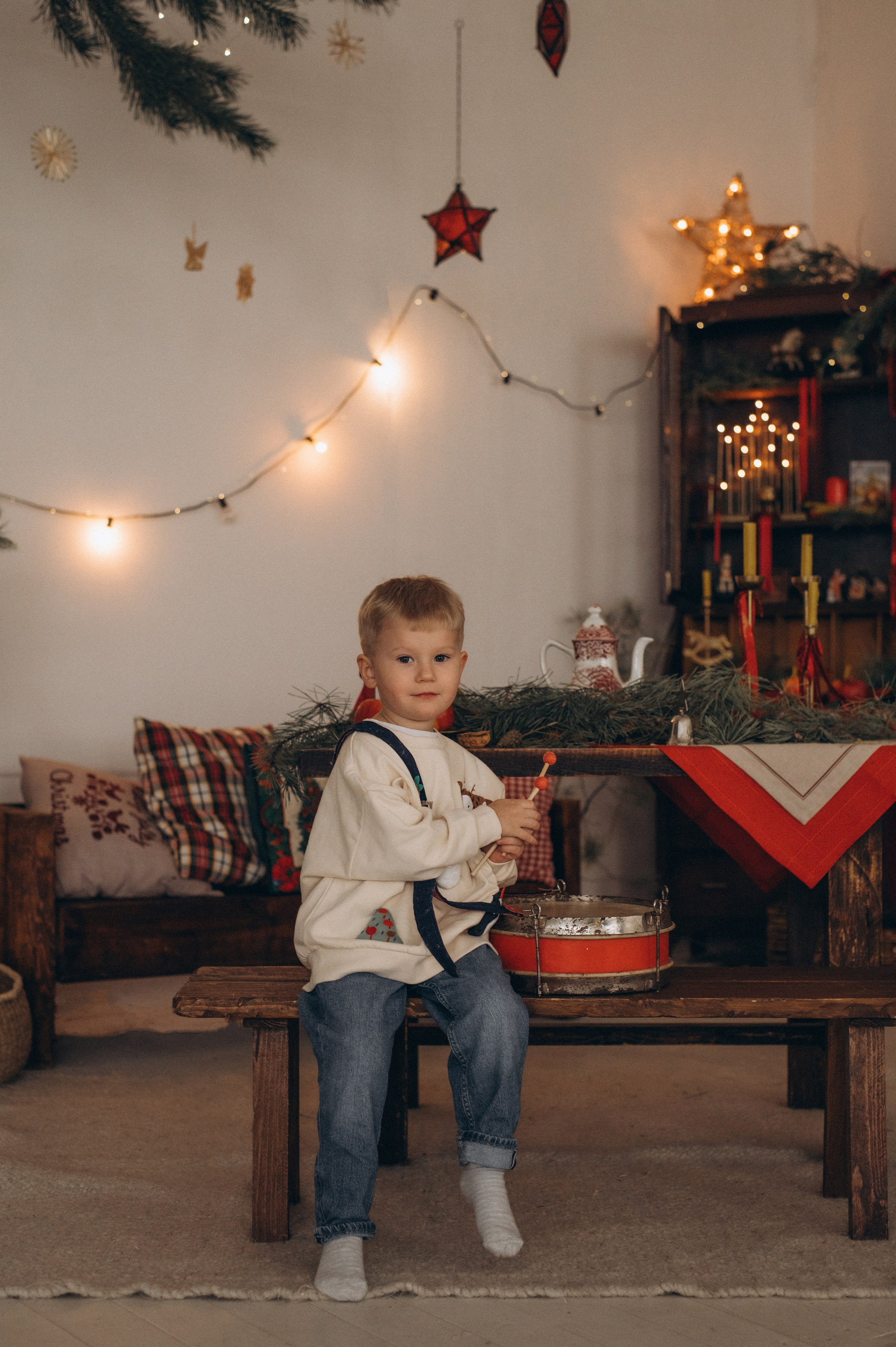 Новорічна сімейна фотосесія у студії Тернопіль, фотосесія мами та дитини, сімейний фотограф Тернопіль, новорічна зйомка. Сімейний, дитячий та індивідуальний фотограф в м. Тернопіль, м. Львів