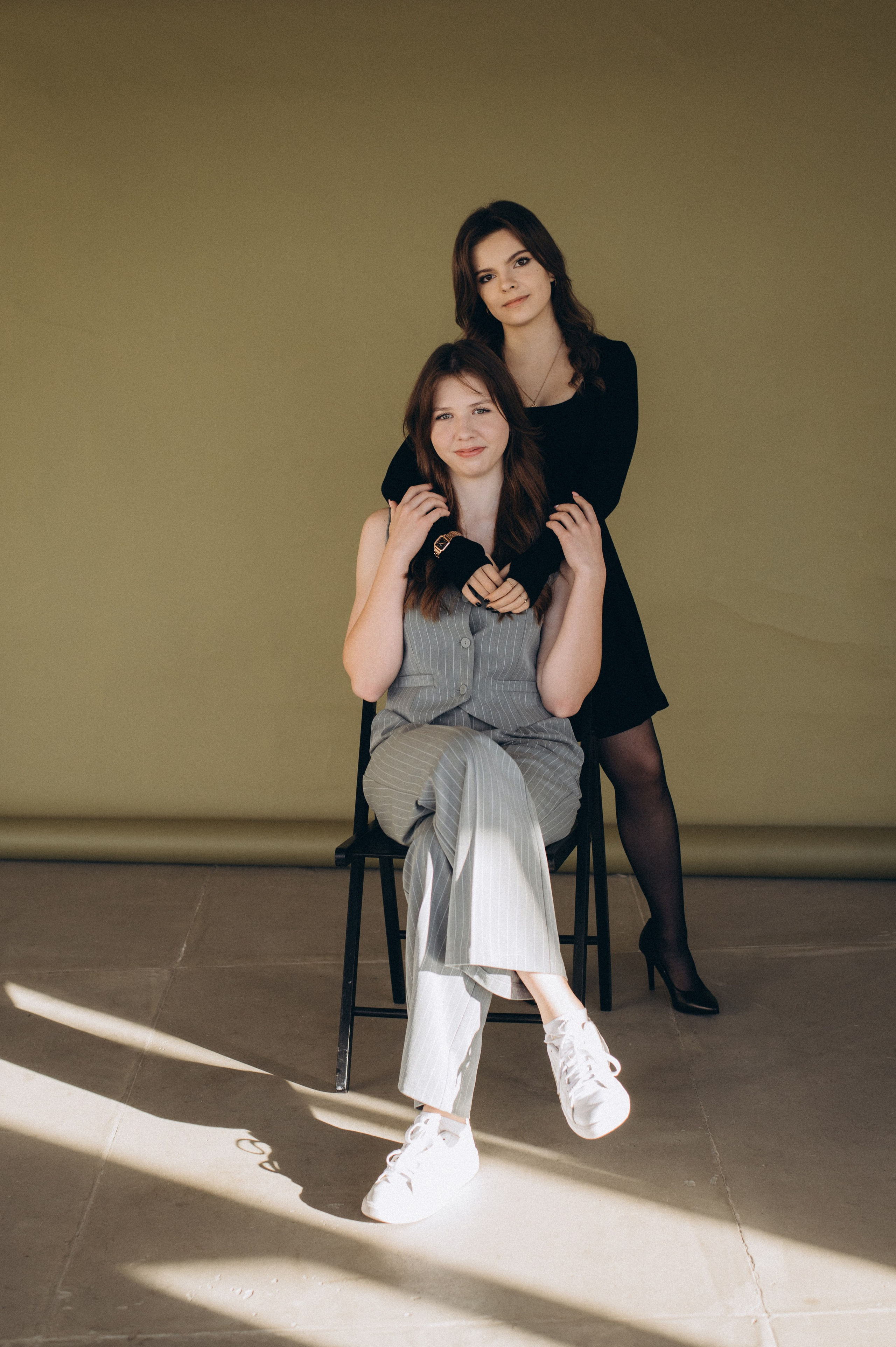 Фотосесія випускників, фотосесія на віньєтки Тернопіль, випускники Тернопіль, випуск 2025. Сімейний, дитячий та індивідуальний фотограф в м. Тернопіль, м. Львів