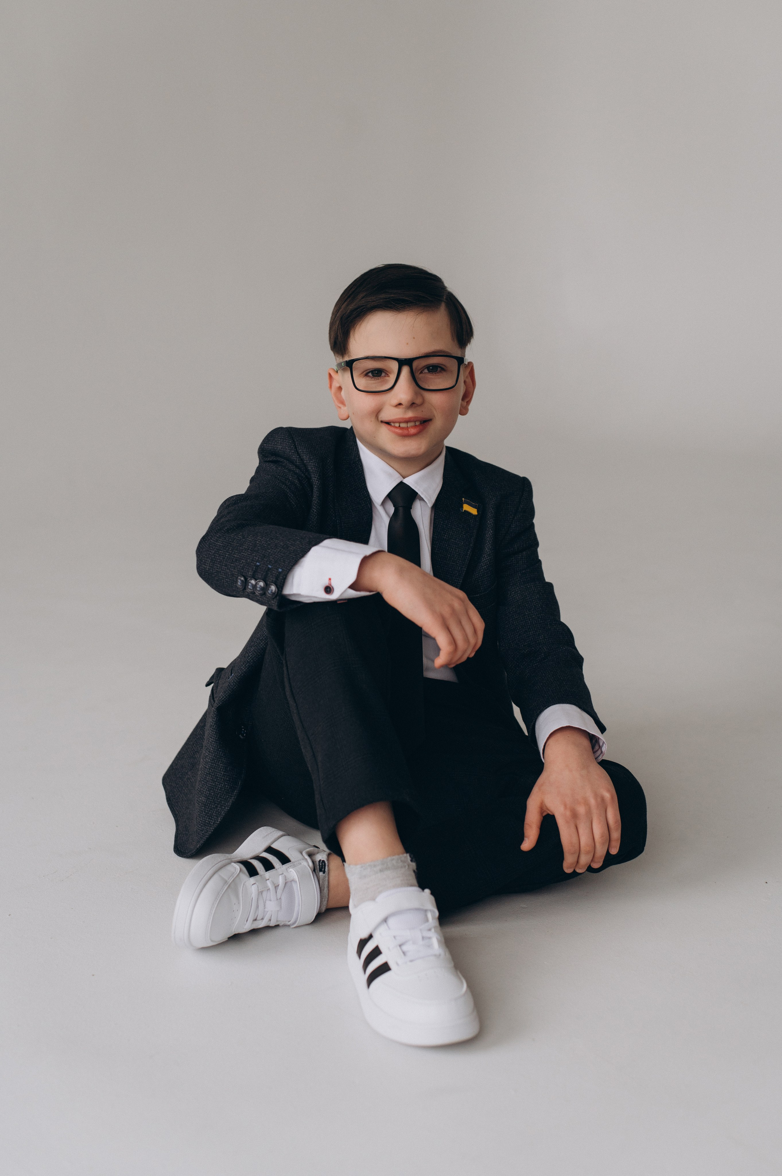 Шкільна фотосесія на віньєтки Тернопіль, шкільні альбоми, фотосесія випускників Тернопіль, випускний альбом, фотограф випускний Тернопіль. Сімейний, дитячий та індивідуальний фотограф в м. Тернопіль, м. Львів