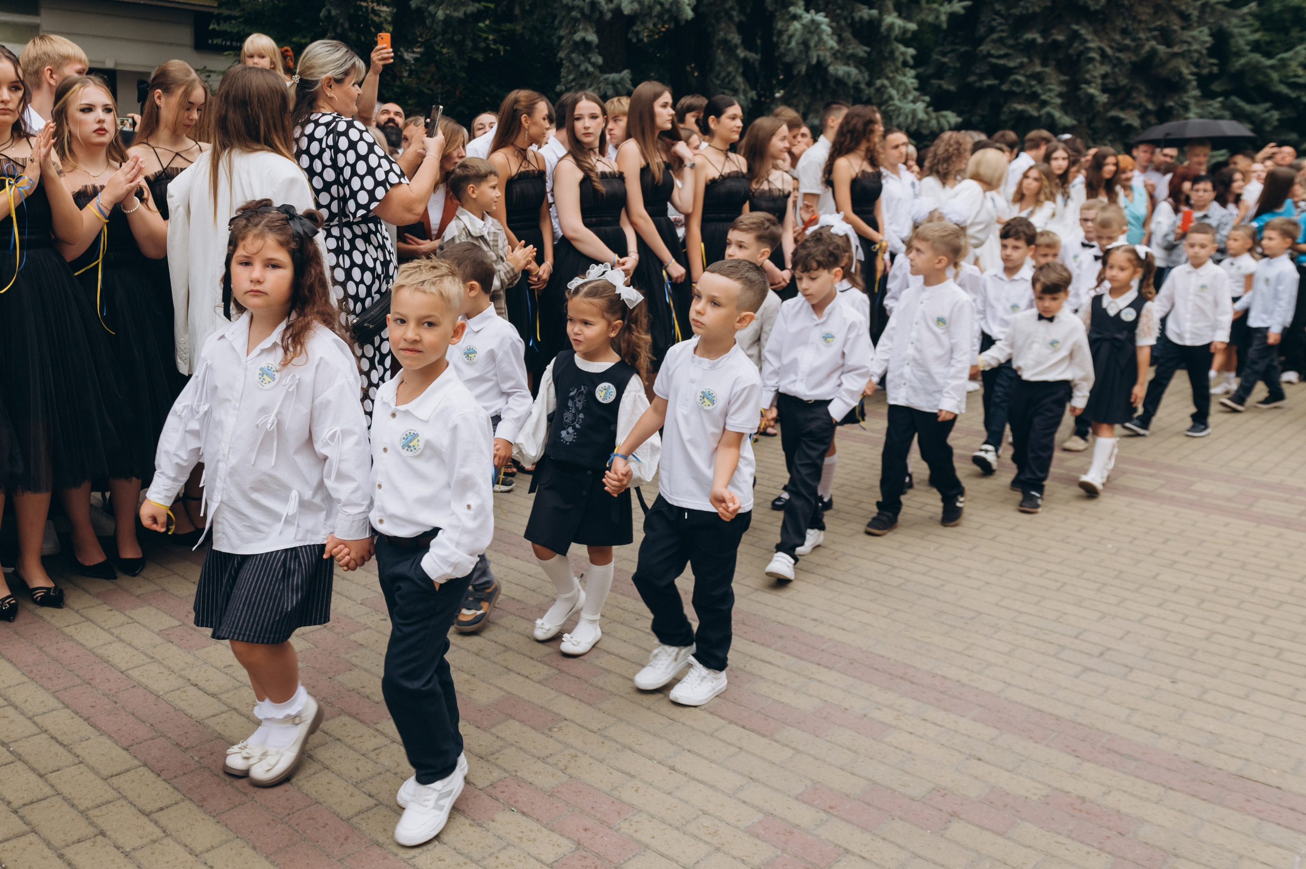 Перший дзвоник у Тернополі, фотосесія першокласників