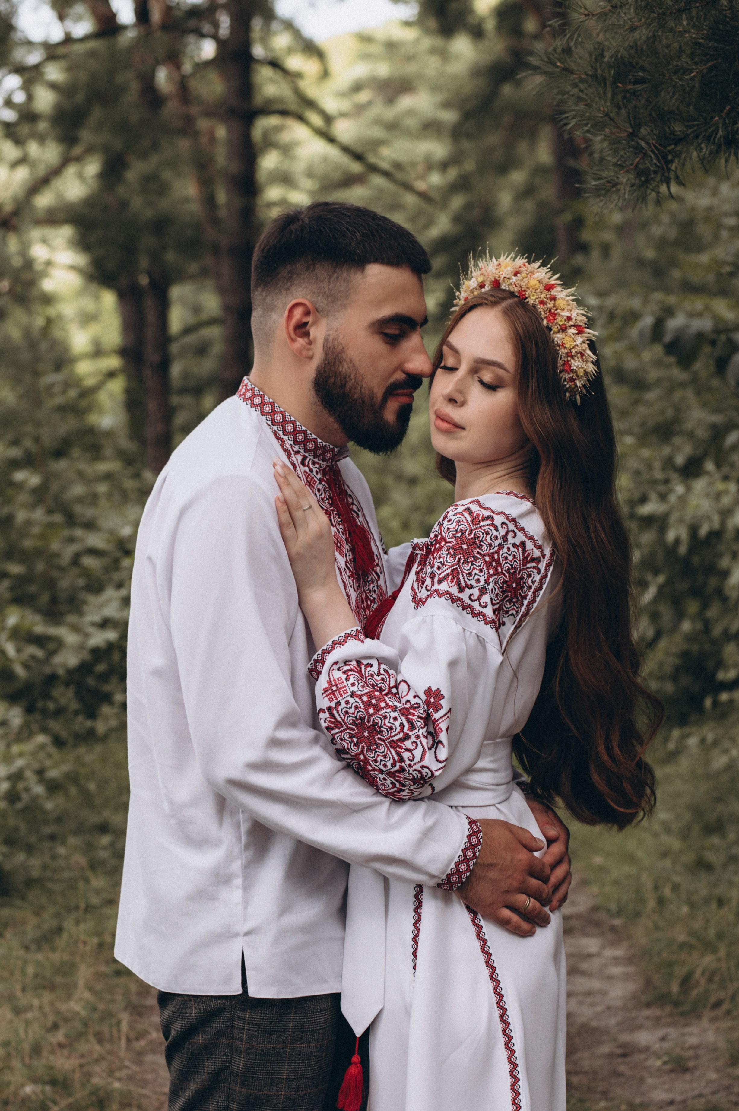 Сімейна фотосесія в українському стилі, зйомка у вишиванках Тернопіль, портретний фотограф Тернопіль Львів. Сімейний, дитячий та індивідуальний фотограф в м. Тернопіль, м. Львів