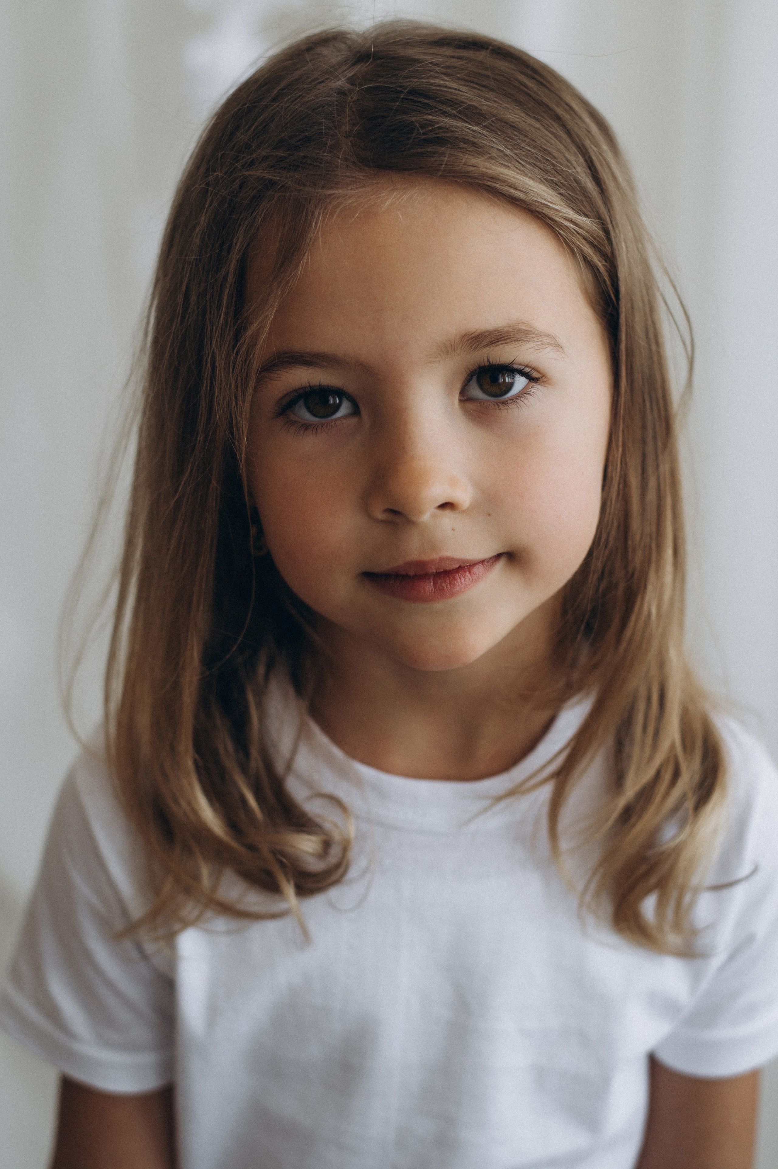 Сімейна фотосесія Тернопіль Львів, студійна сімейна зйомка з дітьми. Сімейний, дитячий та індивідуальний фотограф в м. Тернопіль, м. Львів