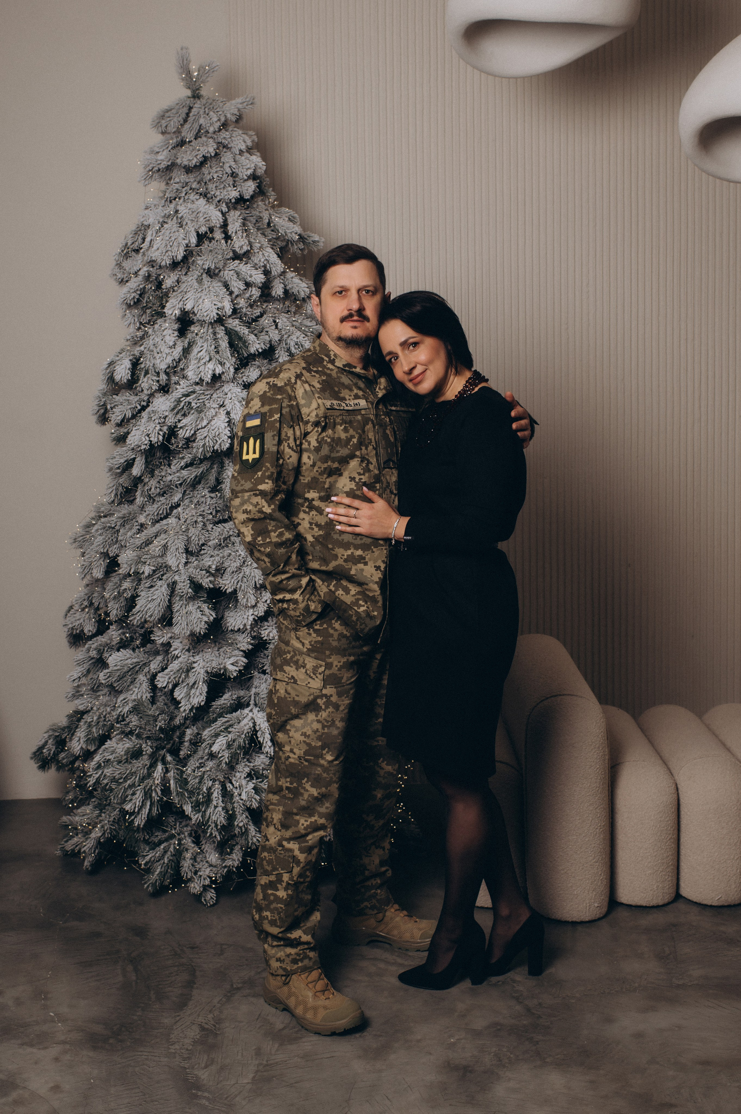 Фотосесія лавсторі Тернопіль, зйомка lovestory Тернопіль, сімейний фотограф Тернопіль, фотосесія пари в студії, сімейна фотосесія Тернопіль. Сімейний, дитячий та індивідуальний фотограф в м. Тернопіль, м. Львів