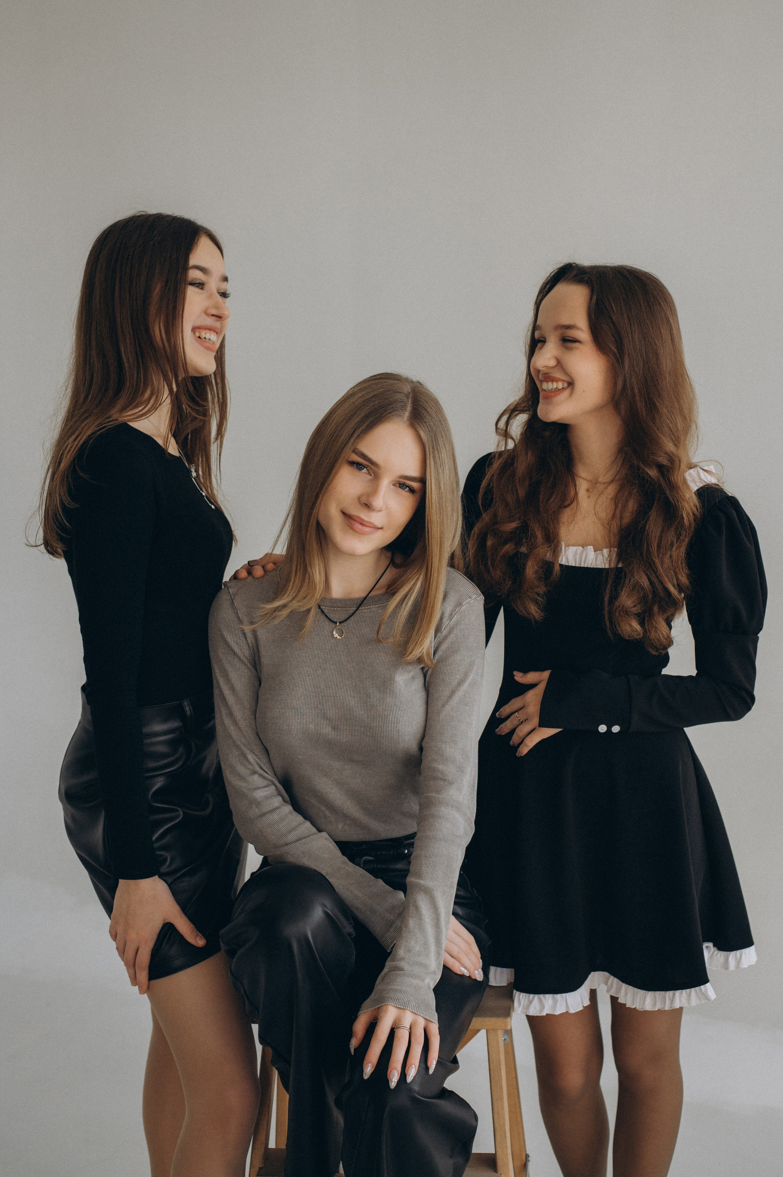 Фотосесія випускників, фотосесія на віньєтки Тернопіль, випускники Тернопіль, випуск 2025. Сімейний, дитячий та індивідуальний фотограф в м. Тернопіль, м. Львів