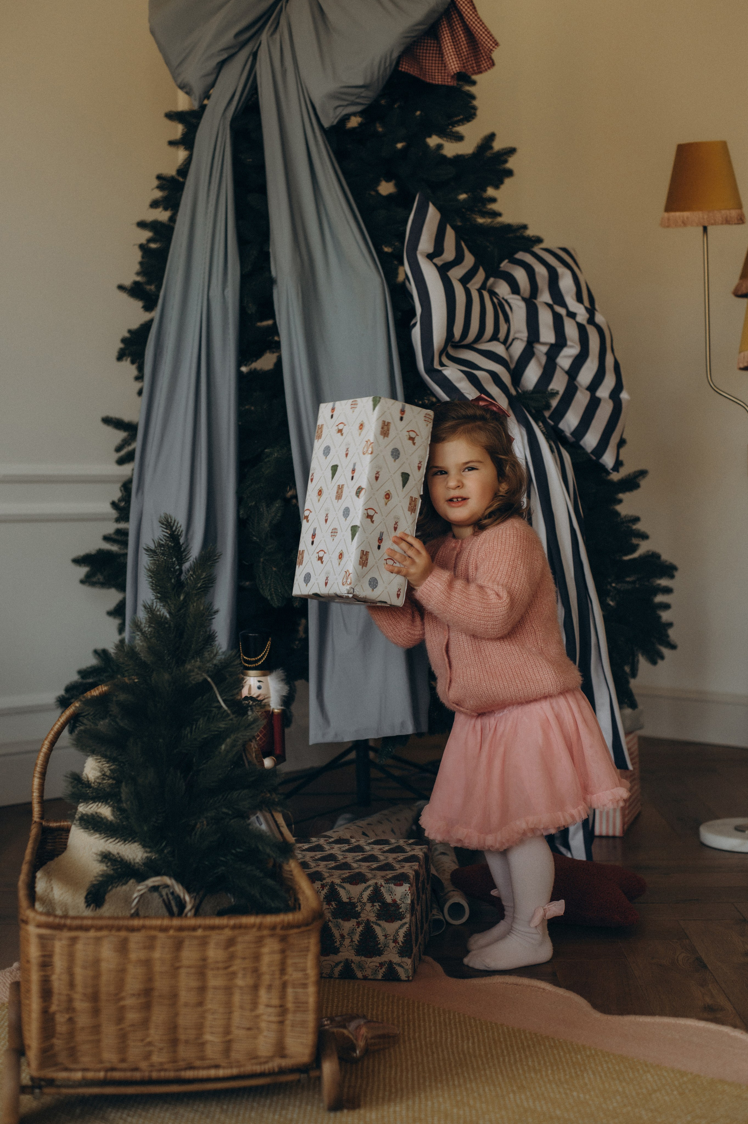 Фотосесія мами і донечки Тернопіль, сімейний фотограф Тернопіль, фотосесія мами і дитини Тернопіль, новорічна фотосесія Тернопіль. Сімейний, дитячий та індивідуальний фотограф в м. Тернопіль, м. Львів