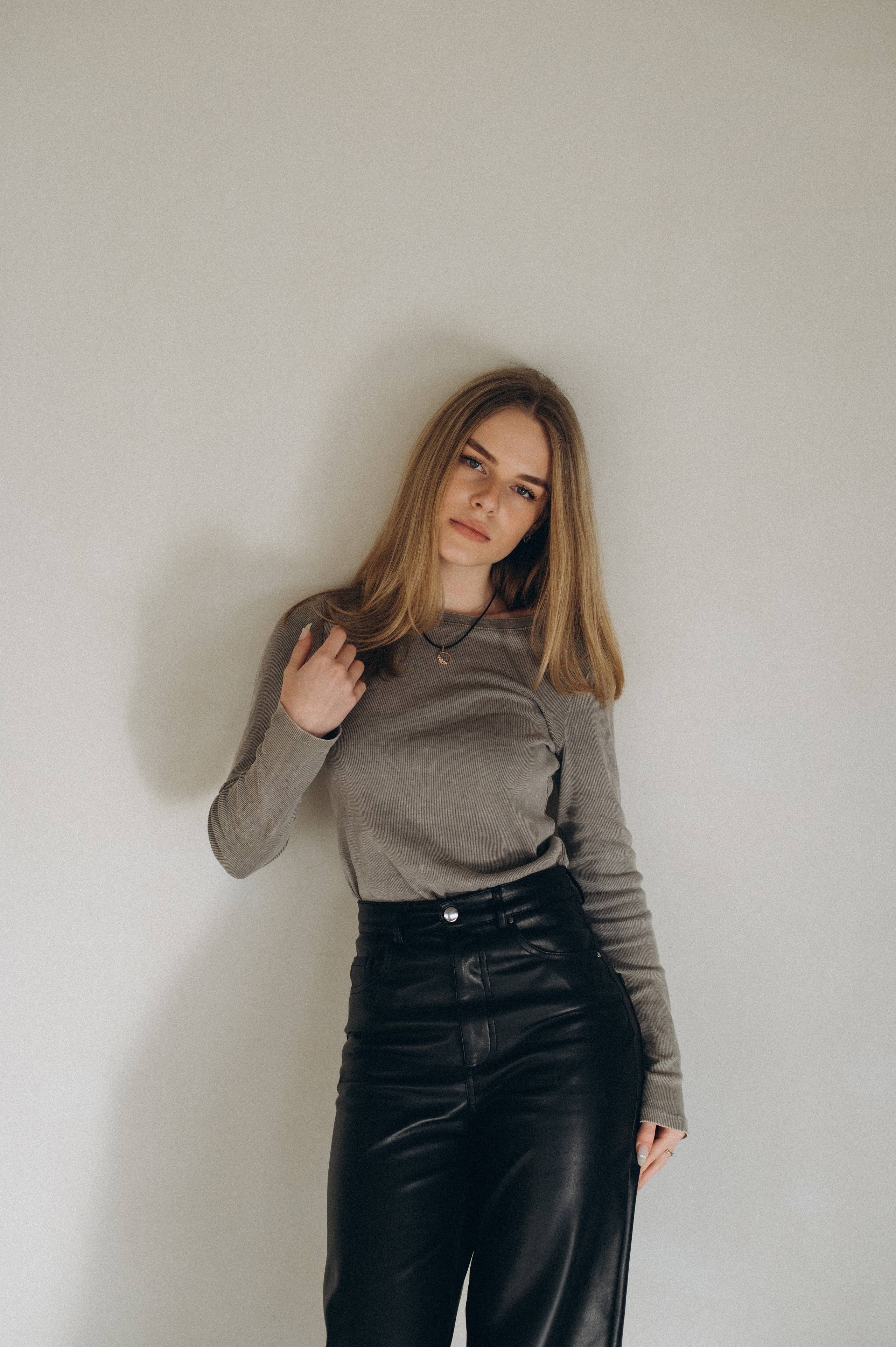 Фотосесія випускників, фотосесія на віньєтки Тернопіль, випускники Тернопіль, випуск 2025. Сімейний, дитячий та індивідуальний фотограф в м. Тернопіль, м. Львів