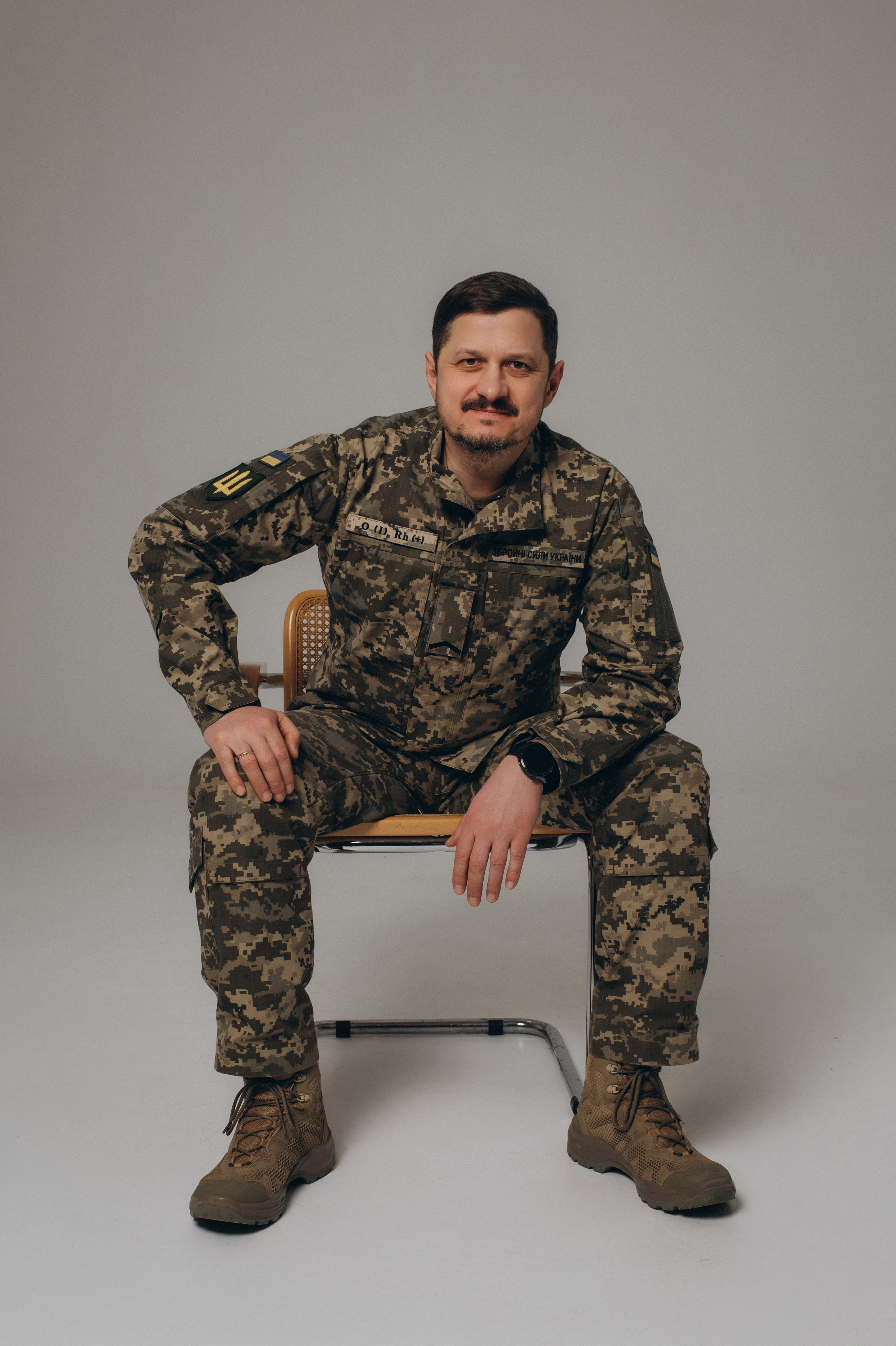 Фотосесія лавсторі Тернопіль, зйомка lovestory Тернопіль, сімейний фотограф Тернопіль, фотосесія пари в студії, сімейна фотосесія Тернопіль. Сімейний, дитячий та індивідуальний фотограф в м. Тернопіль, м. Львів