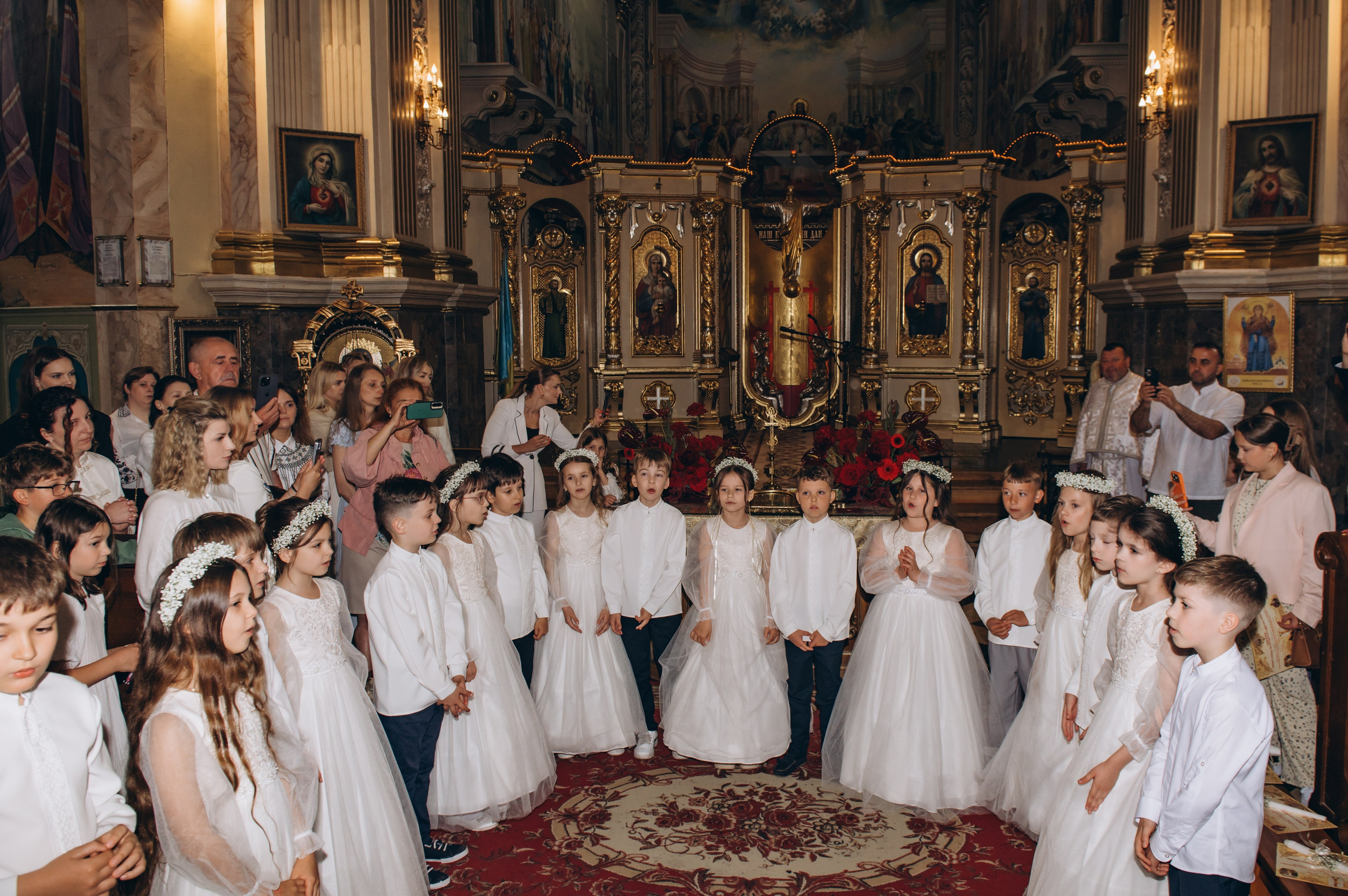 Фотосесія Першого Причастя Тернопіль, фотосесія Причастя Тернопіль, Таїнство Першого Причастя Тернопіль, Катедра Причастя Тернопіль. Сімейний, дитячий та індивідуальний фотограф в м. Тернопіль, м. Львів