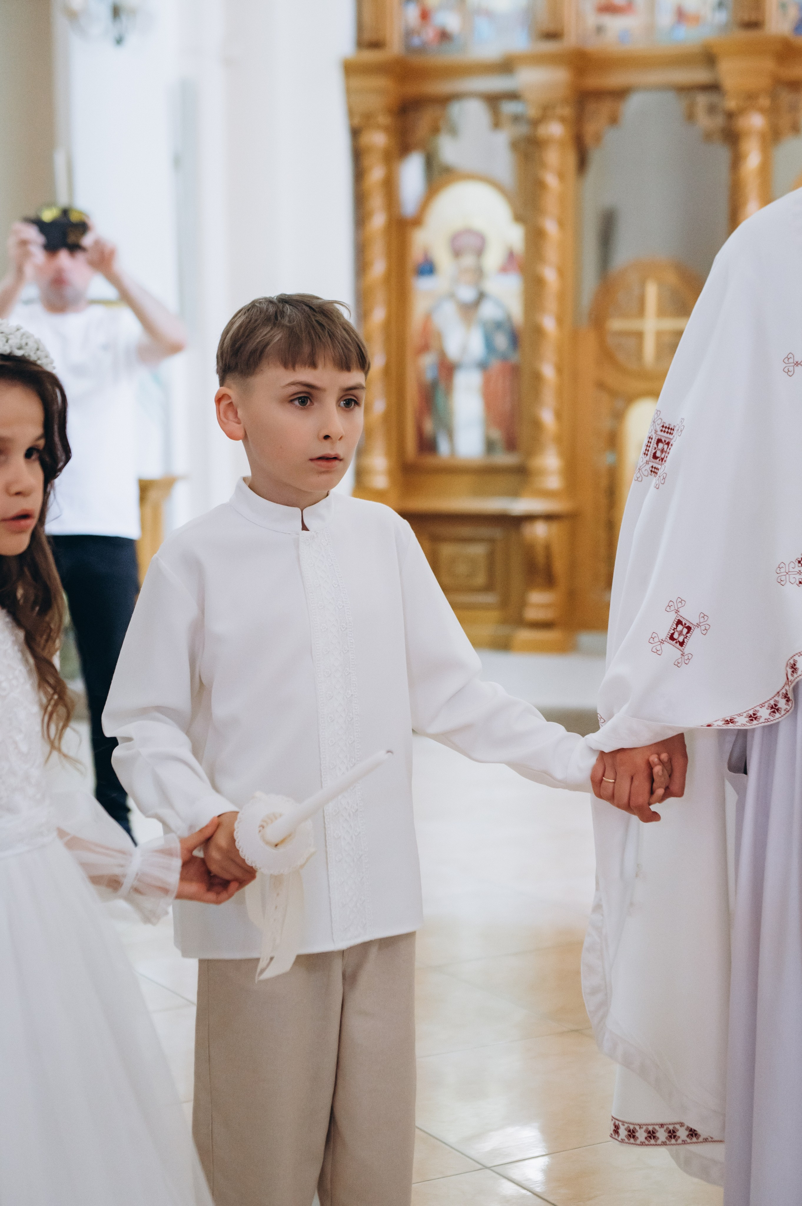 Фотосесія Першого Причастя Тернопіль, зйомка Першого Причастя Тернопіль, Церква Успіння Пресвятої Богородиці Причастя Тернопіль. Сімейний, дитячий та індивідуальний фотограф в м. Тернопіль, м. Львів