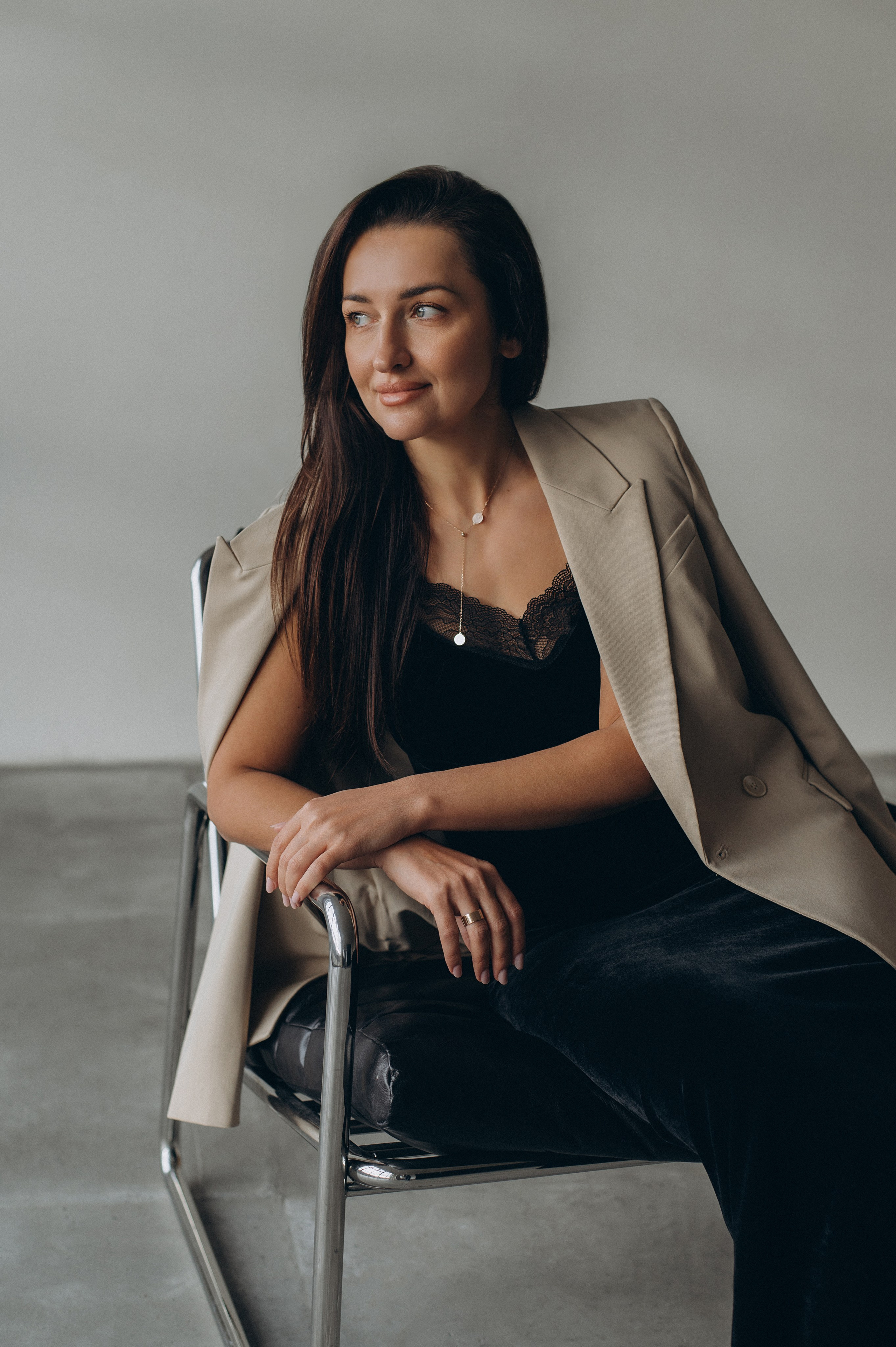 Портретна фотосесія Тернопіль, зйомка дівчат, контент фотосесія Тернопіль, зйомка контенту для інстаграм, індивідуальний фотограф Тернопіль. Сімейний, дитячий та індивідуальний фотограф в м. Тернопіль, м. Львів