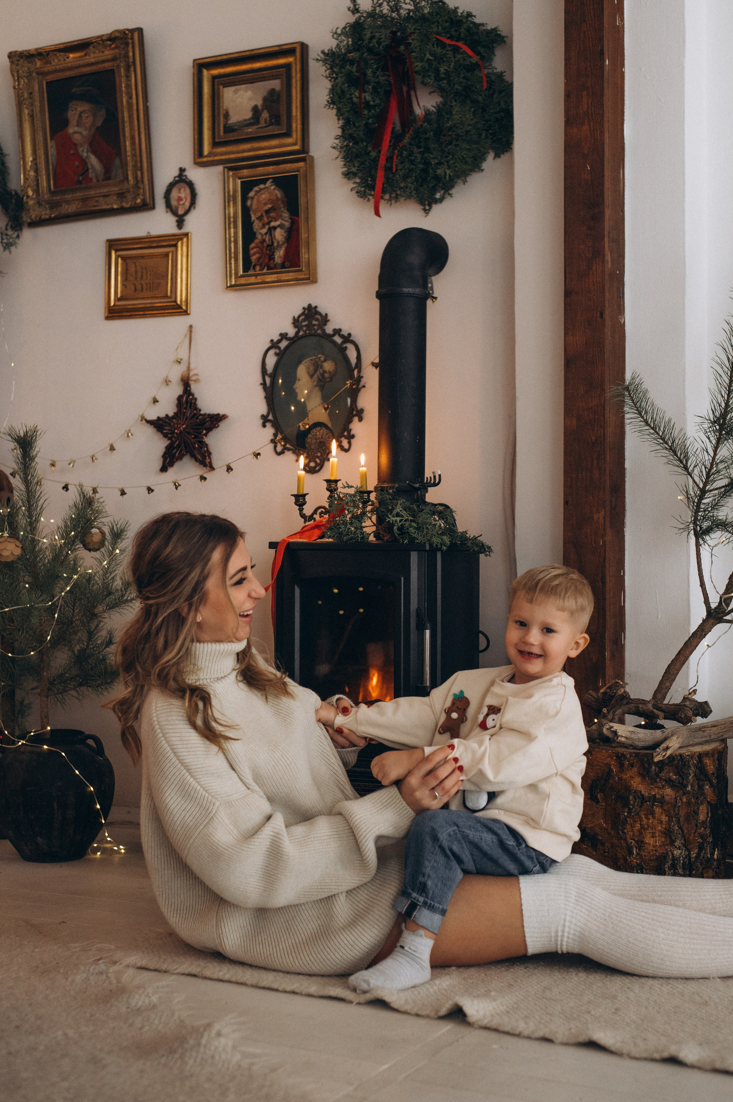 Новорічна сімейна фотосесія у студії Тернопіль, фотосесія мами та дитини, сімейний фотограф Тернопіль, новорічна зйомка. Сімейний, дитячий та індивідуальний фотограф в м. Тернопіль, м. Львів