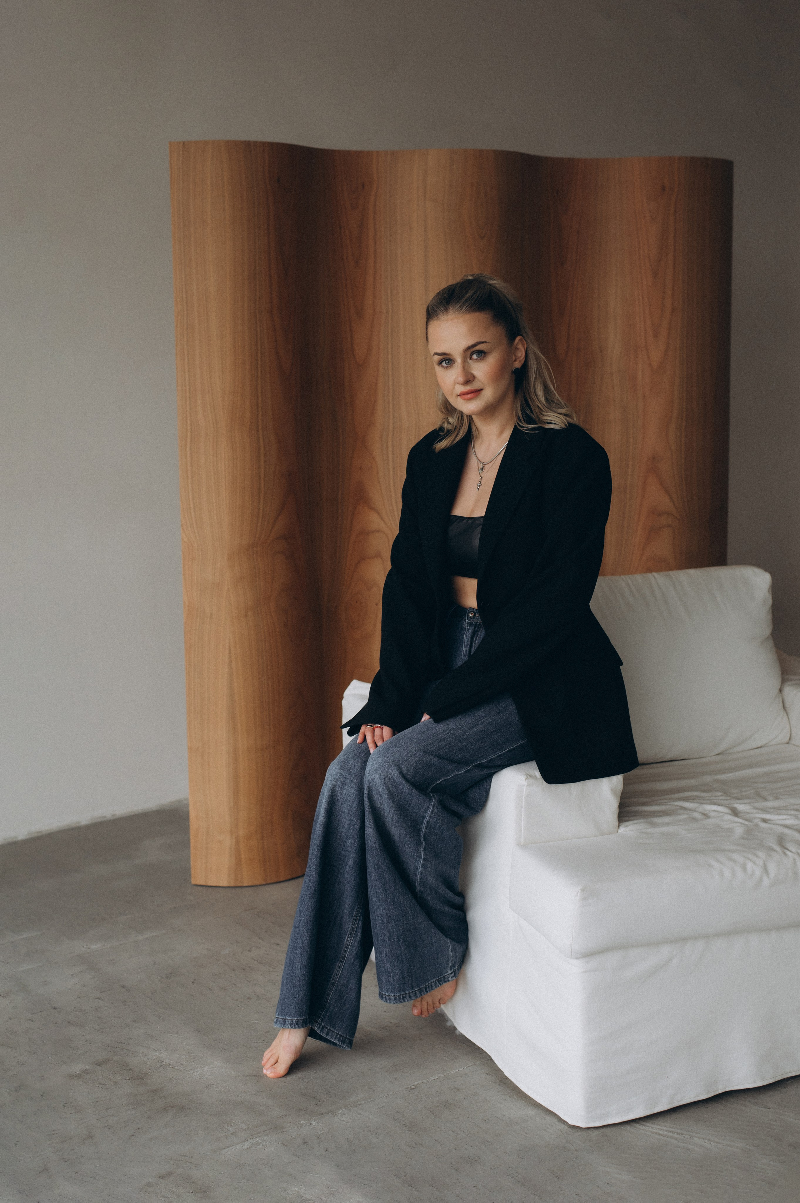 Індивідуальна фотосесія Тернопіль, портретний фотограф Тернопіль, портретна фотосесія, фотосесія у студії, фотосесія лікаря ендокринолога. Сімейний, дитячий та індивідуальний фотограф в м. Тернопіль, м. Львів