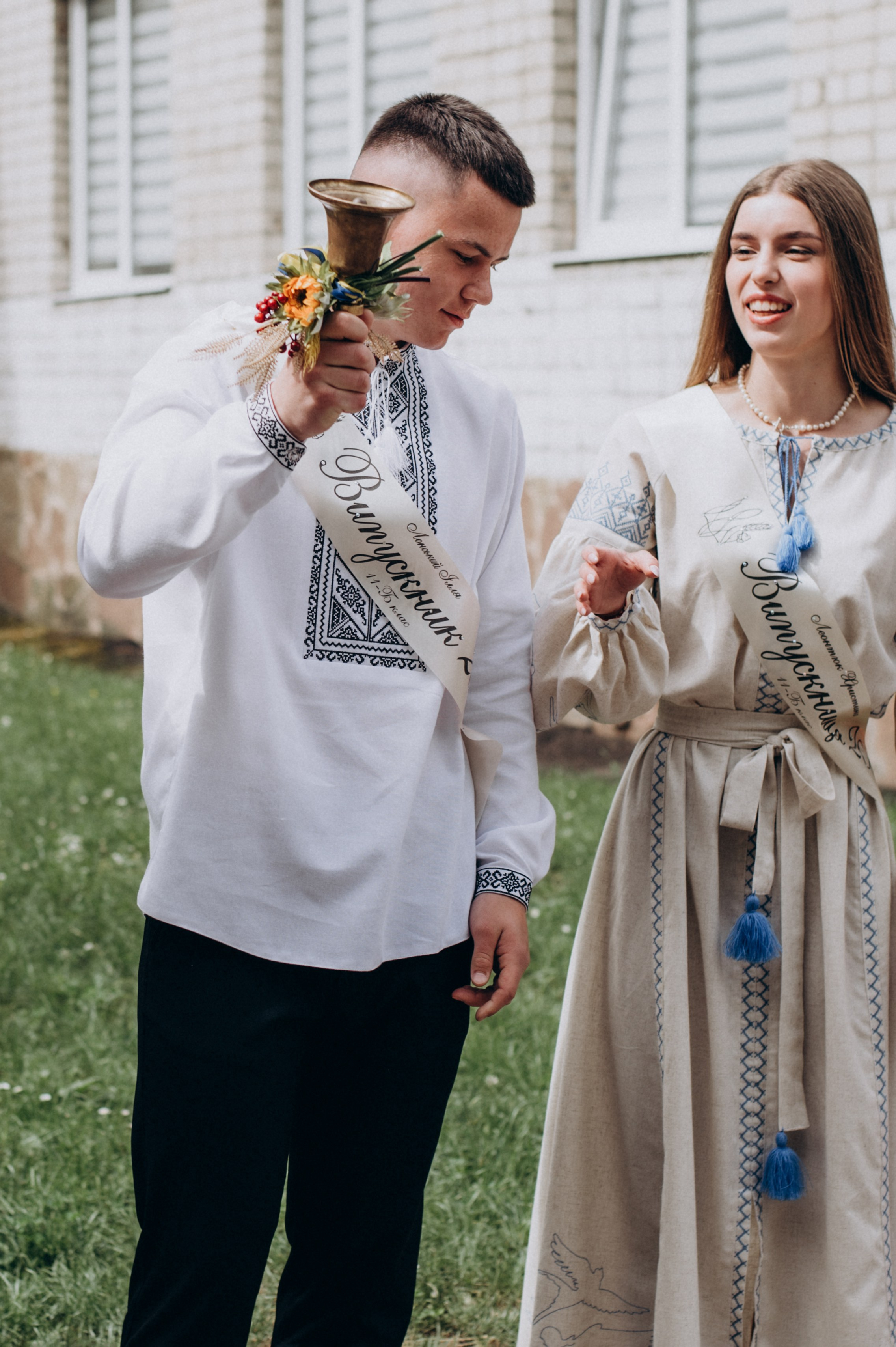 Фотосесія останнього дзвоника, фотосесія випускників Тернопіль, випускний 2024. Сімейний, дитячий та індивідуальний фотограф в м. Тернопіль, м. Львів