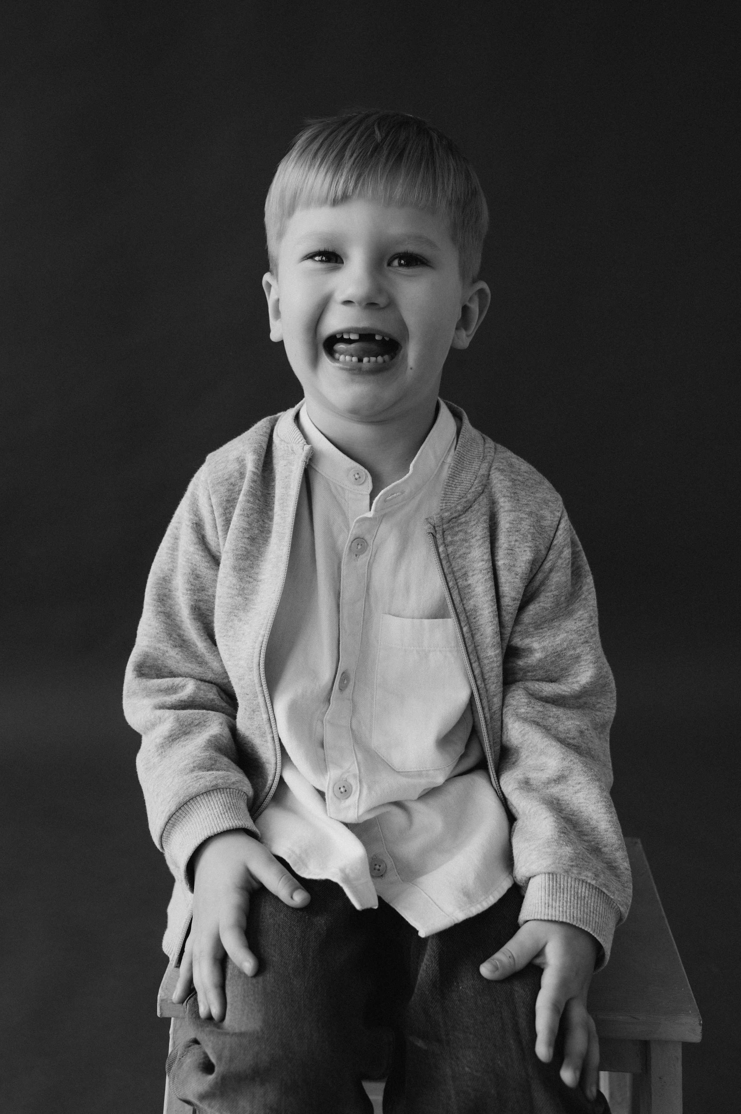 Перший тортик малюка Тернопіль, зйомка дня народження, сімейний фотограф Тернопіль, cakesmash, сімейна фотосесія у студії Тернопіль. Сімейний, дитячий та індивідуальний фотограф в м. Тернопіль, м. Львів