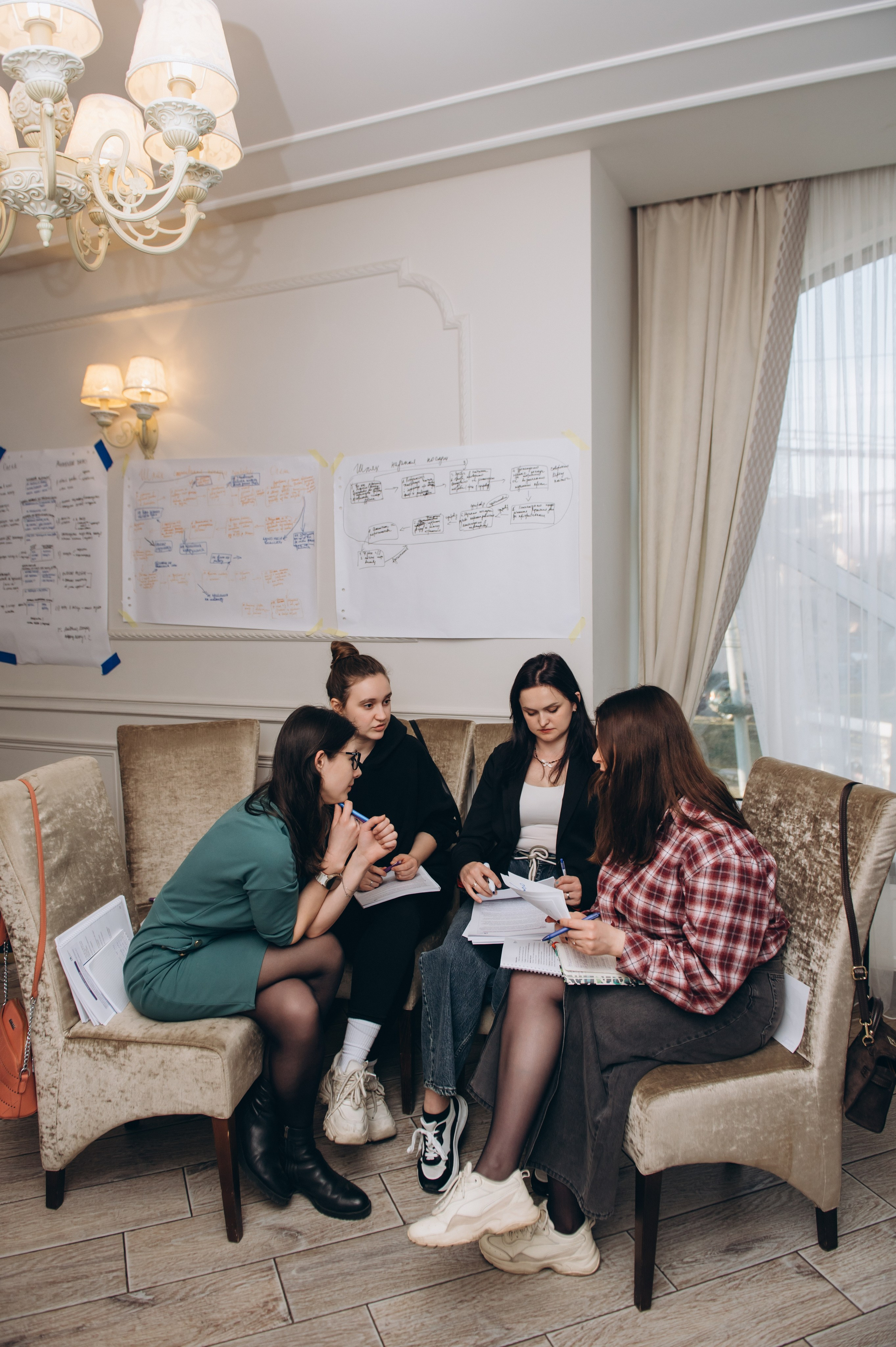 Репортажна фотосесія Тернопіль, репортажна зйомка заходу Тернопіль, зйомка конференцій, майстер-класів, тренінгів Тернопіль. Сімейний, дитячий та індивідуальний фотограф в м. Тернопіль, м. Львів