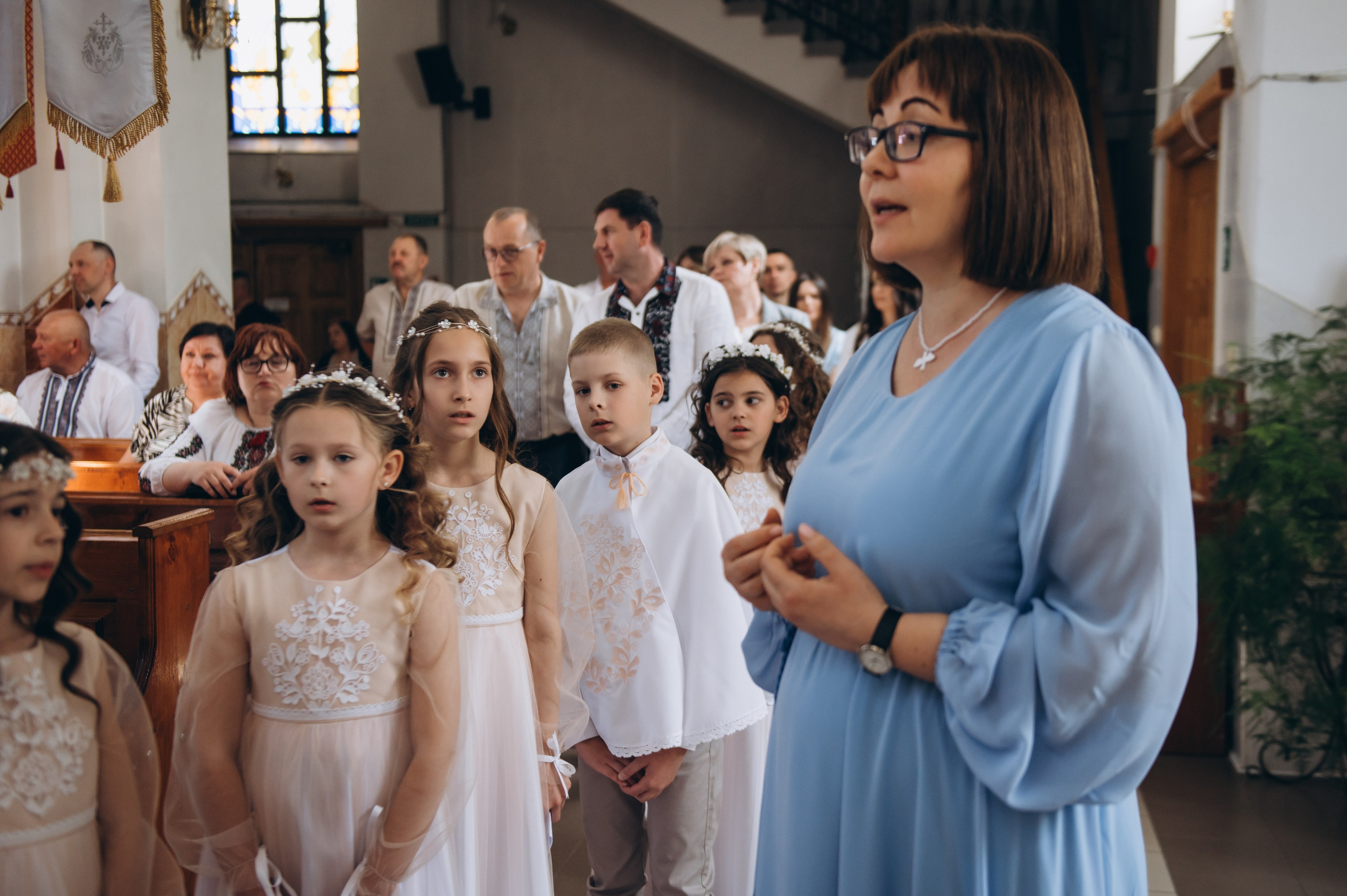 Фотосесія Причастя Тернопіль церква Св&nbsp;Михаїла, фотограф на&nbsp;Причастя Тернопіль, фотосесія Літургії Причастя Тернопіль