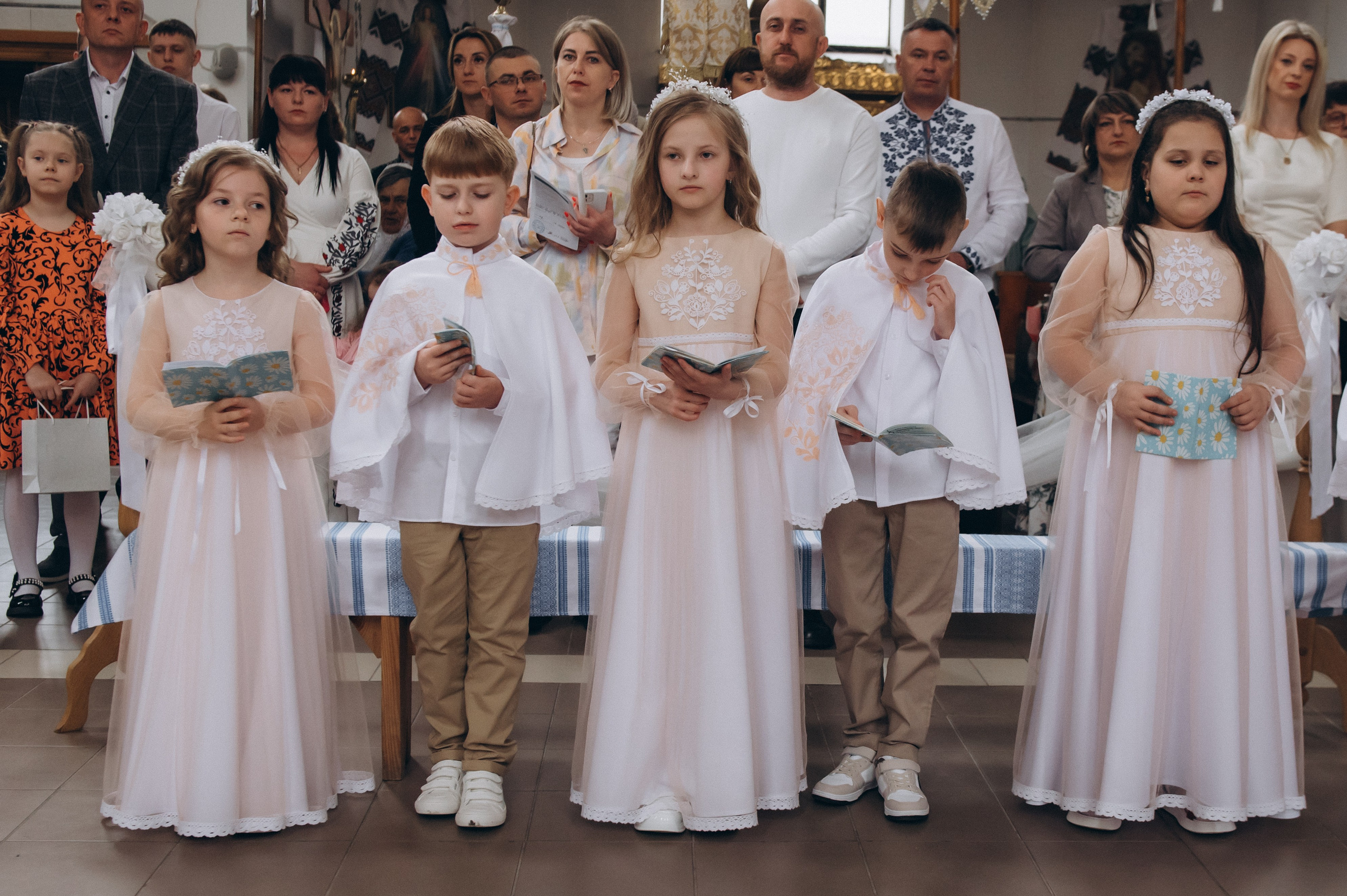 Фотосесія Причастя Тернопіль, зйомка Причастя, фотограф на Причастя Тернопіль, Причастя Львів, Причастя церква Михаїла Тернопіль. Сімейний, дитячий та індивідуальний фотограф в м. Тернопіль, м. Львів