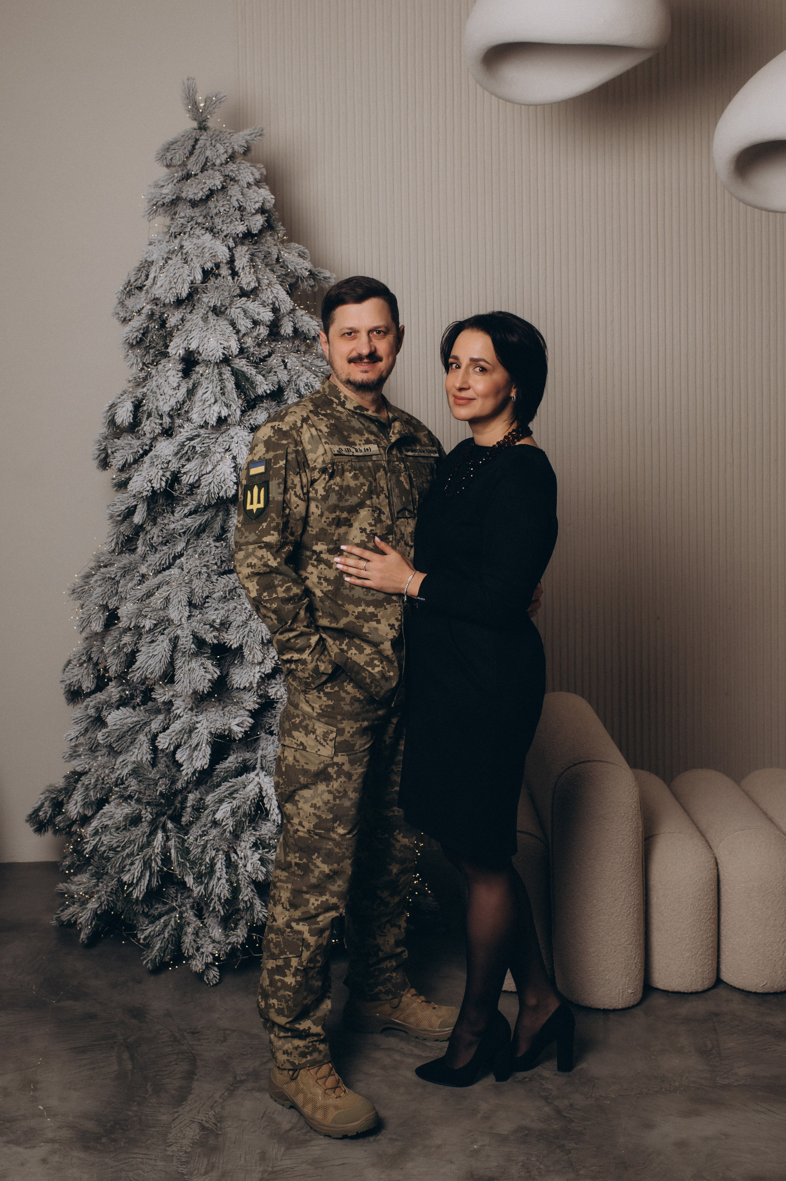 Фотосесія лавсторі Тернопіль, зйомка lovestory Тернопіль, сімейний фотограф Тернопіль, фотосесія пари в студії, сімейна фотосесія Тернопіль. Сімейний, дитячий та індивідуальний фотограф в м. Тернопіль, м. Львів