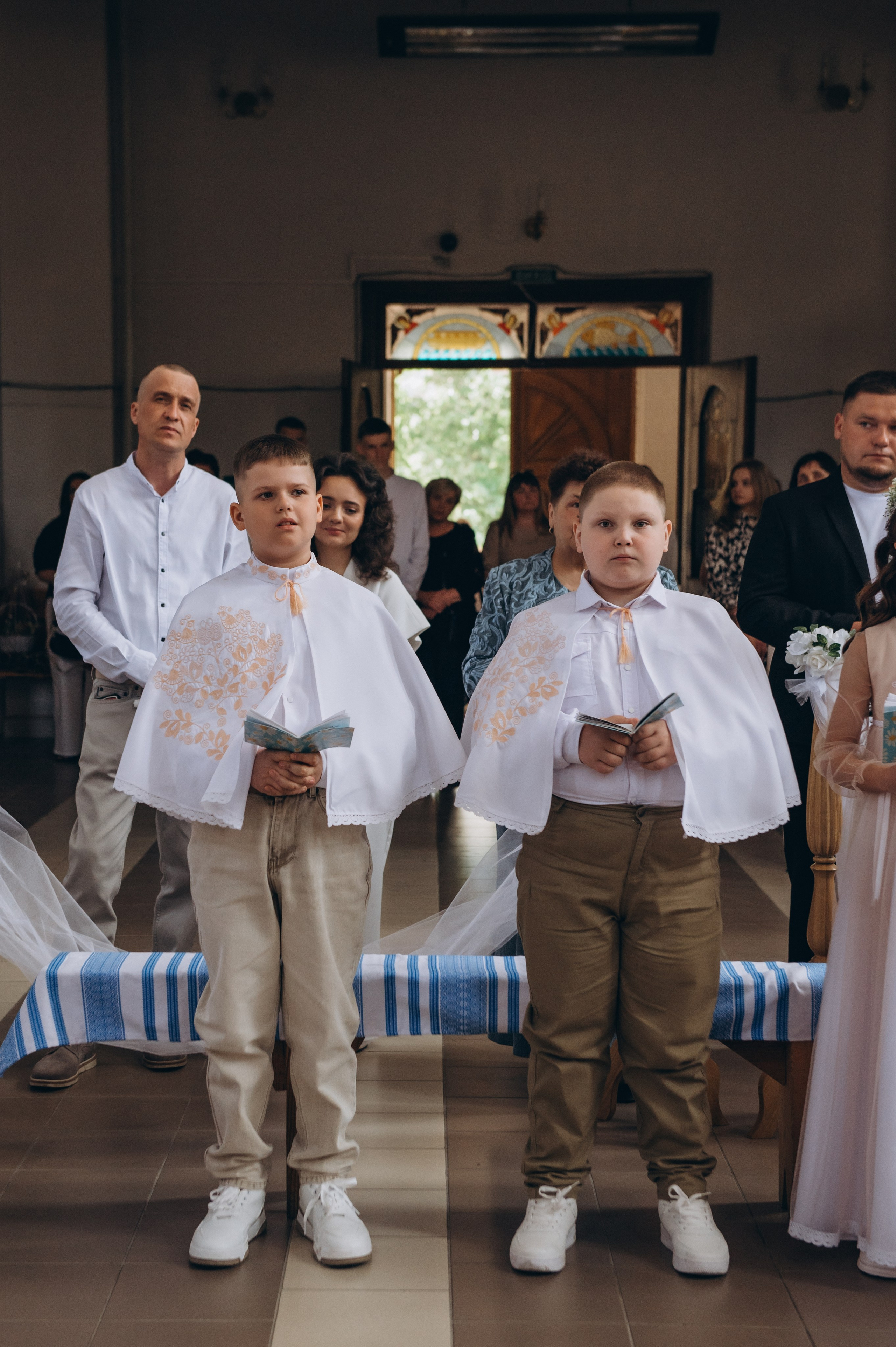 Фотосесія Причастя Тернопіль церква Св Михаїла, фотограф на Причастя Тернопіль, фотосесія Літургії Причастя Тернопіль. Сімейний, дитячий та індивідуальний фотограф в м. Тернопіль, м. Львів