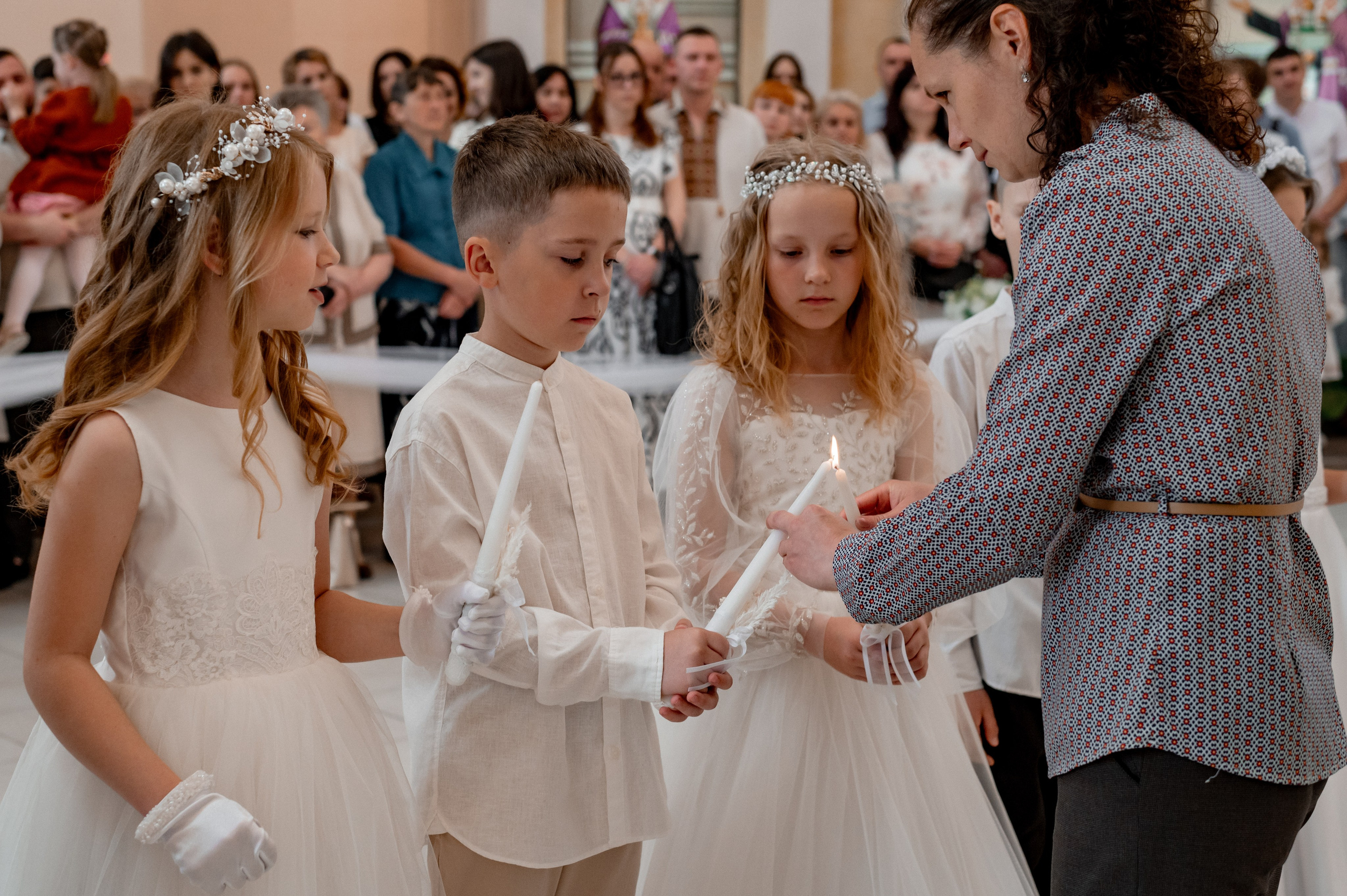 Фотосесія Першого Причастя Тернопіль, зйомка Причастя Тернопіль, Таїнство Першого Причастя Тернопіль, Катедра Причастя Тернопіль. Сімейний, дитячий та індивідуальний фотограф в м. Тернопіль, м. Львів