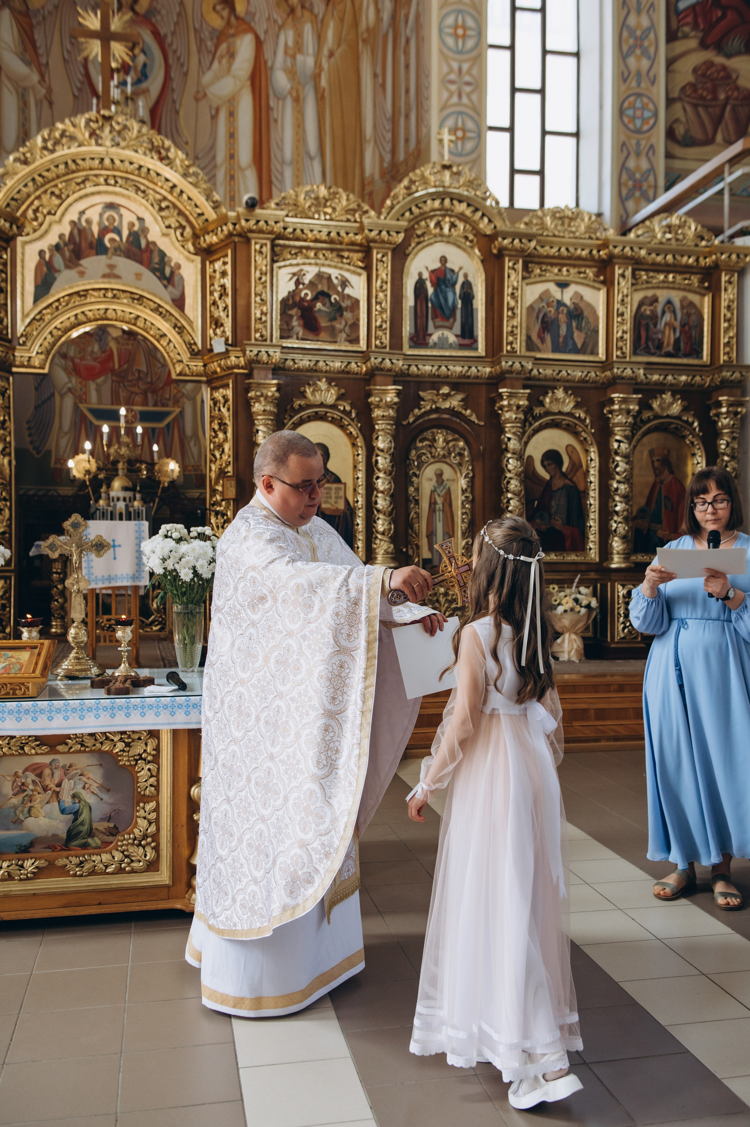 Фотосесія Причастя Тернопіль церква Св Михаїла, фотограф на Причастя Тернопіль, фотосесія Літургії Причастя Тернопіль. Сімейний, дитячий та індивідуальний фотограф в м. Тернопіль, м. Львів