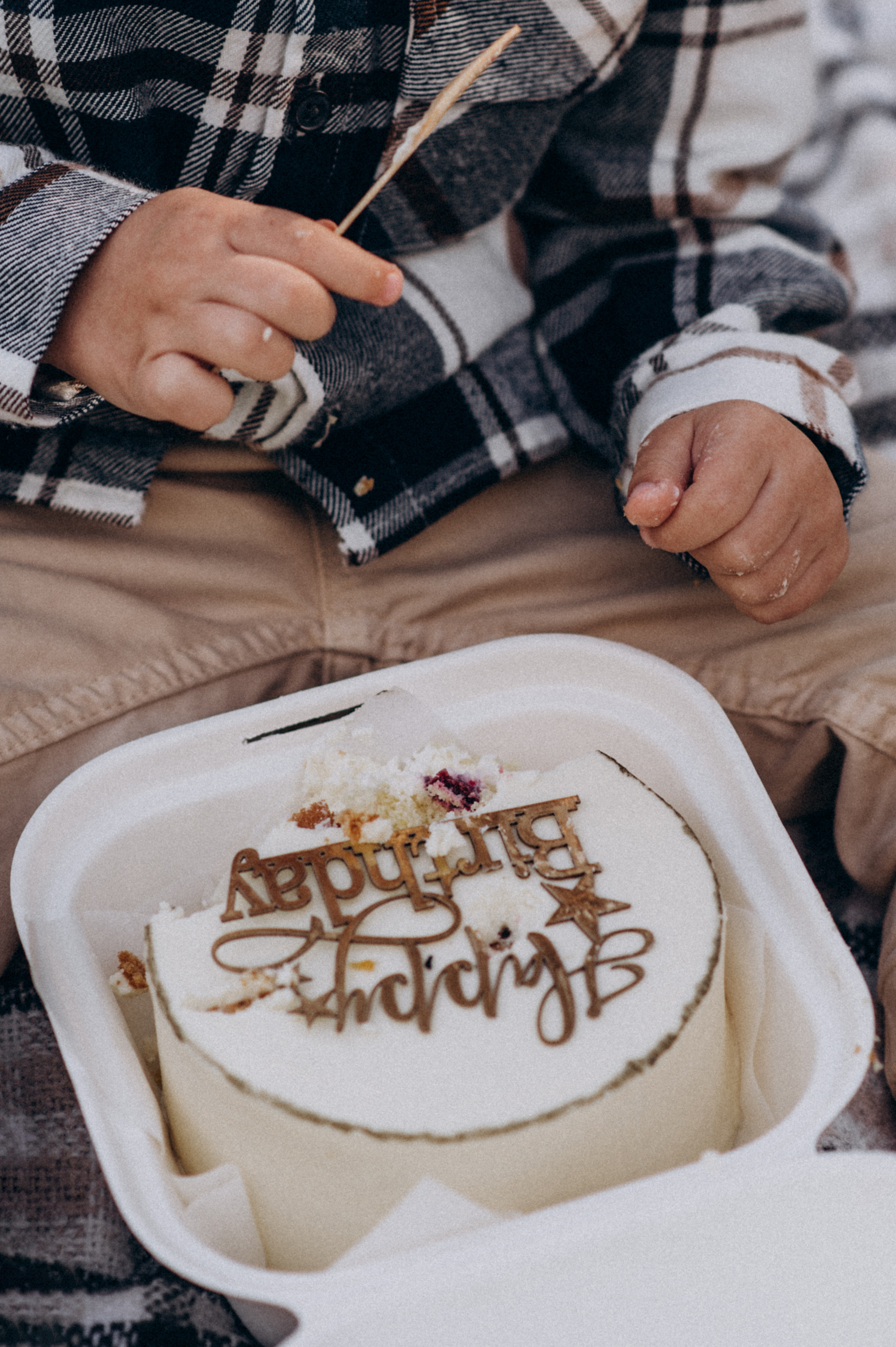 Сімейна дитяча фотосесія дня народження, cake smash. Сімейний, дитячий та індивідуальний фотограф в м. Тернопіль, м. Львів