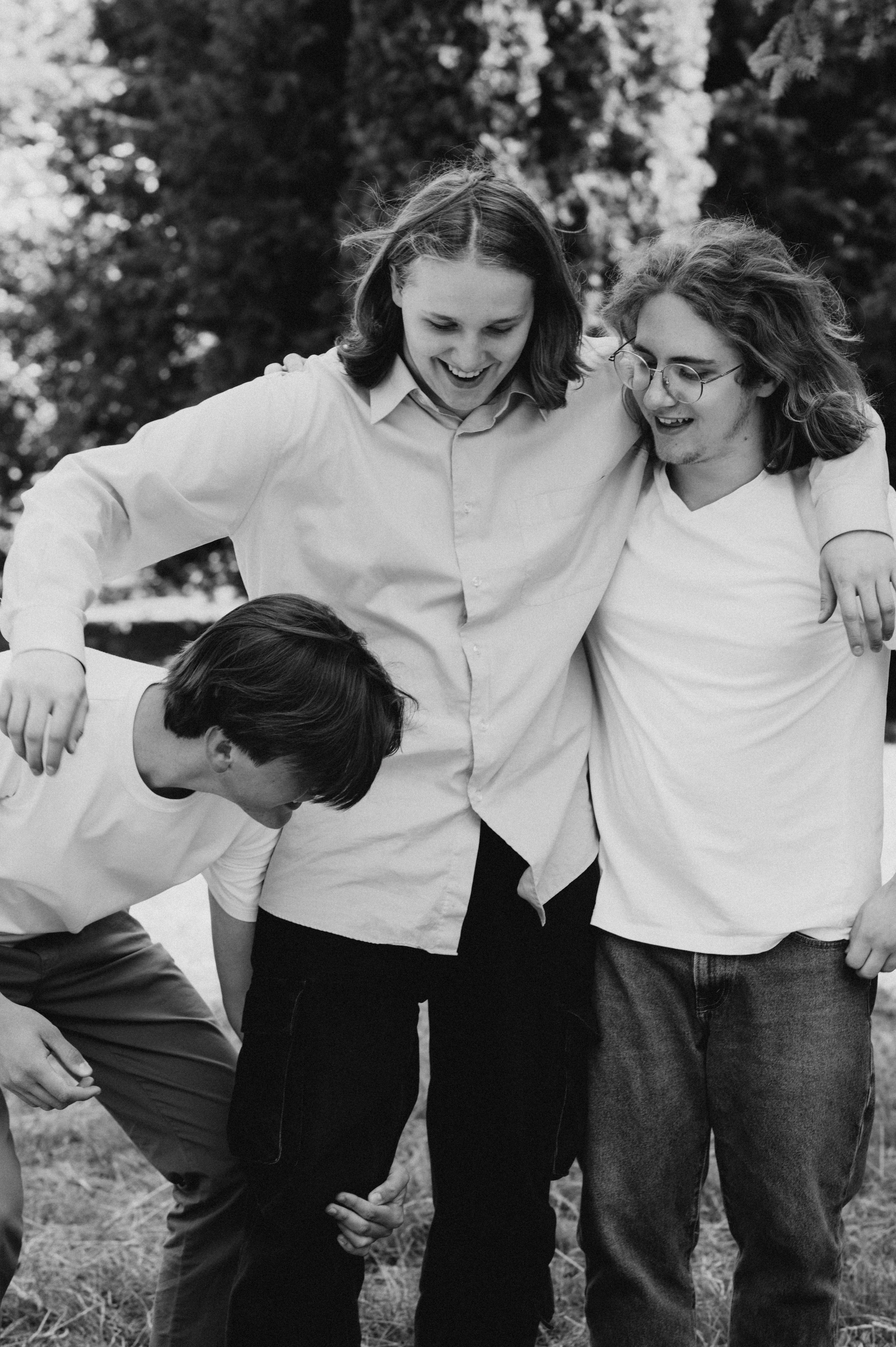 Фотосесія випускників, зйомка випускників Тернопіль Львів, випускні фотоальбоми Тернопіль, шкільні фотоальбоми Тернопіль. Сімейний, дитячий та індивідуальний фотограф в м. Тернопіль, м. Львів