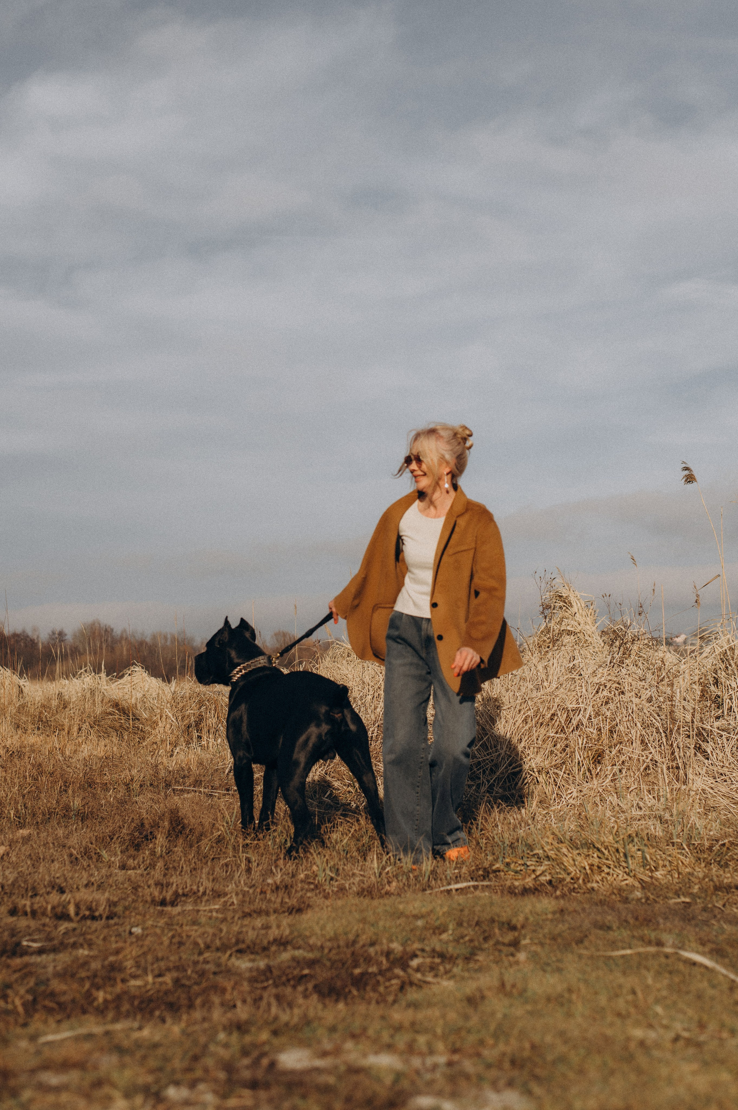 Фотосесія з собакою, зйомка з домашнім улюбленцем, фотосесія на природі Тернопіль, зйомка дівчат. Сімейний, дитячий та індивідуальний фотограф в м. Тернопіль, м. Львів