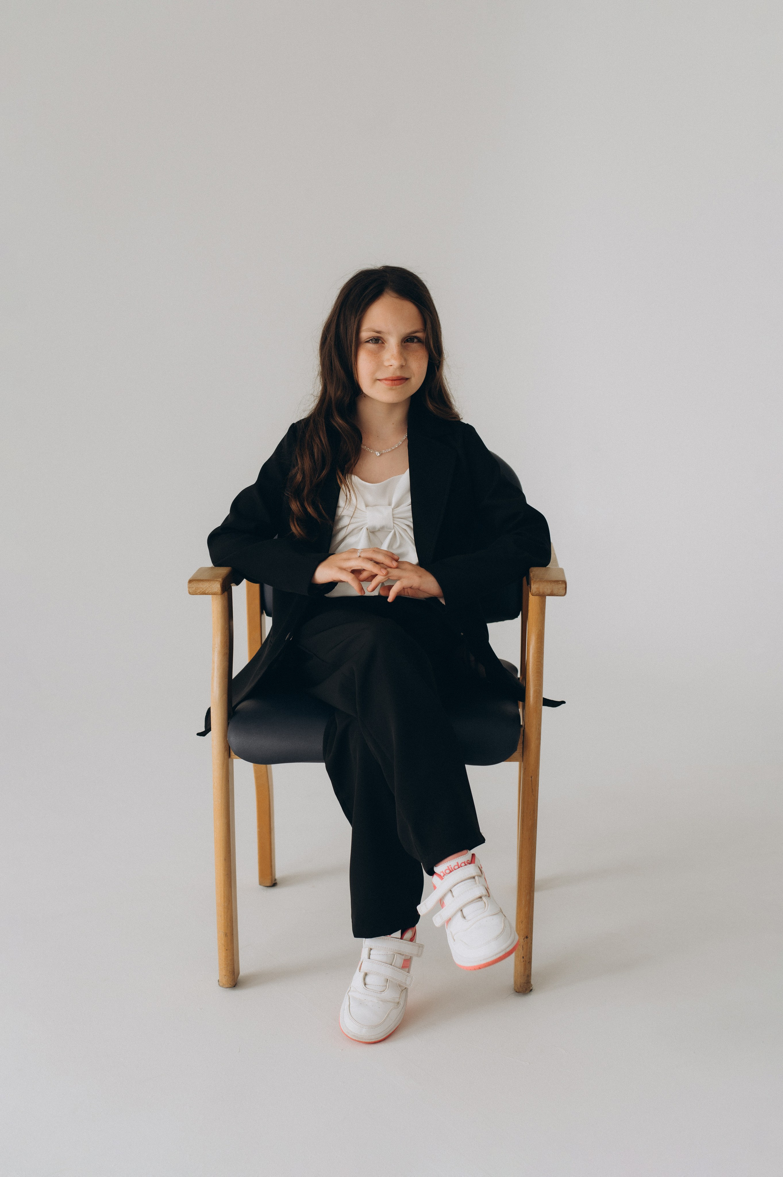 Шкільна фотосесія на віньєтки Тернопіль, шкільні альбоми, фотосесія випускників Тернопіль, випускний альбом, фотограф випускний Тернопіль. Сімейний, дитячий та індивідуальний фотограф в м. Тернопіль, м. Львів