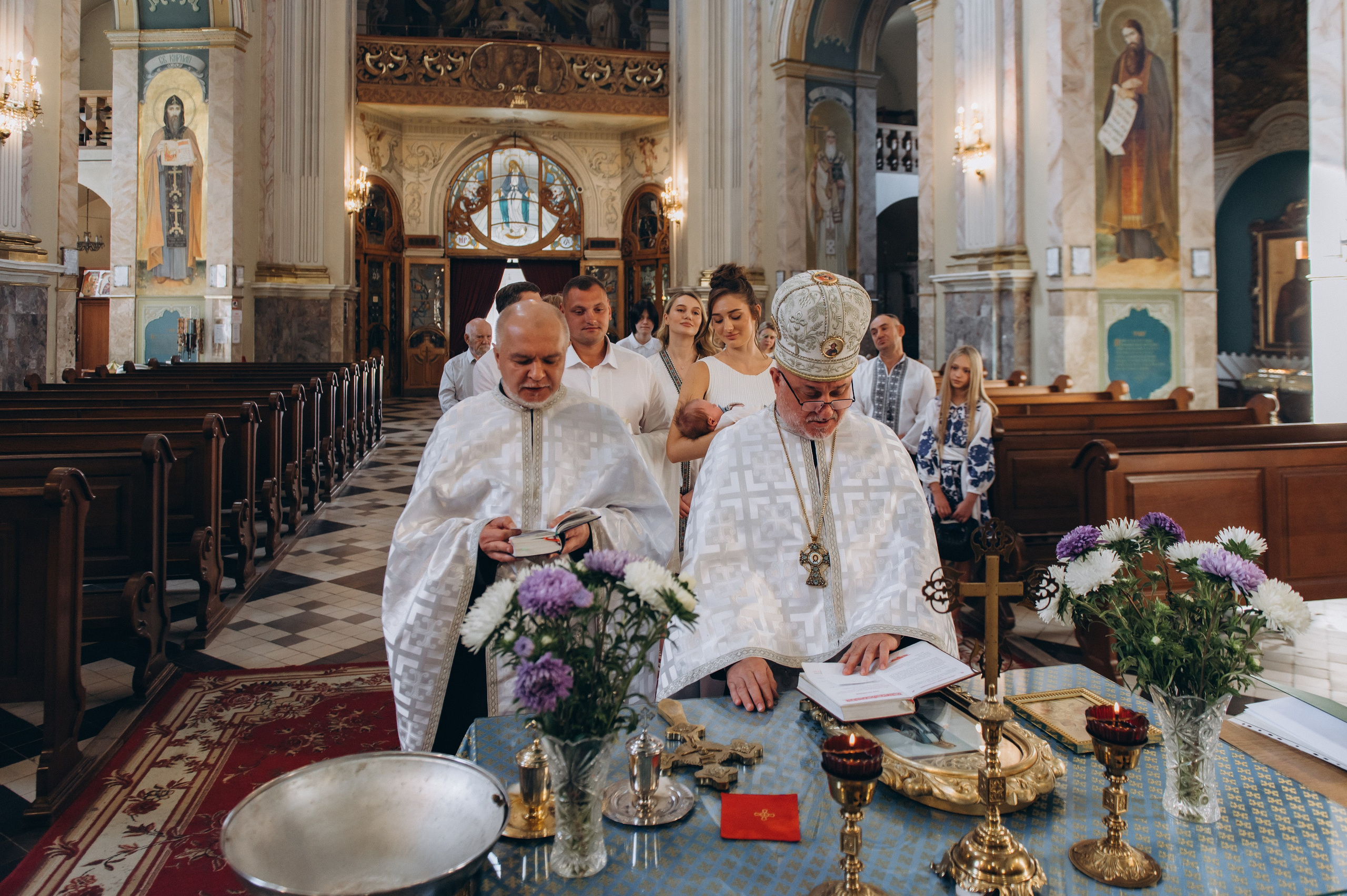 Фотосесія Хрещення Тернопіль, фотосесія хрестин Тернопіль, Катедра Тернопіль, фотосесія хрещення катедра. Сімейний, дитячий та індивідуальний фотограф в м. Тернопіль, м. Львів
