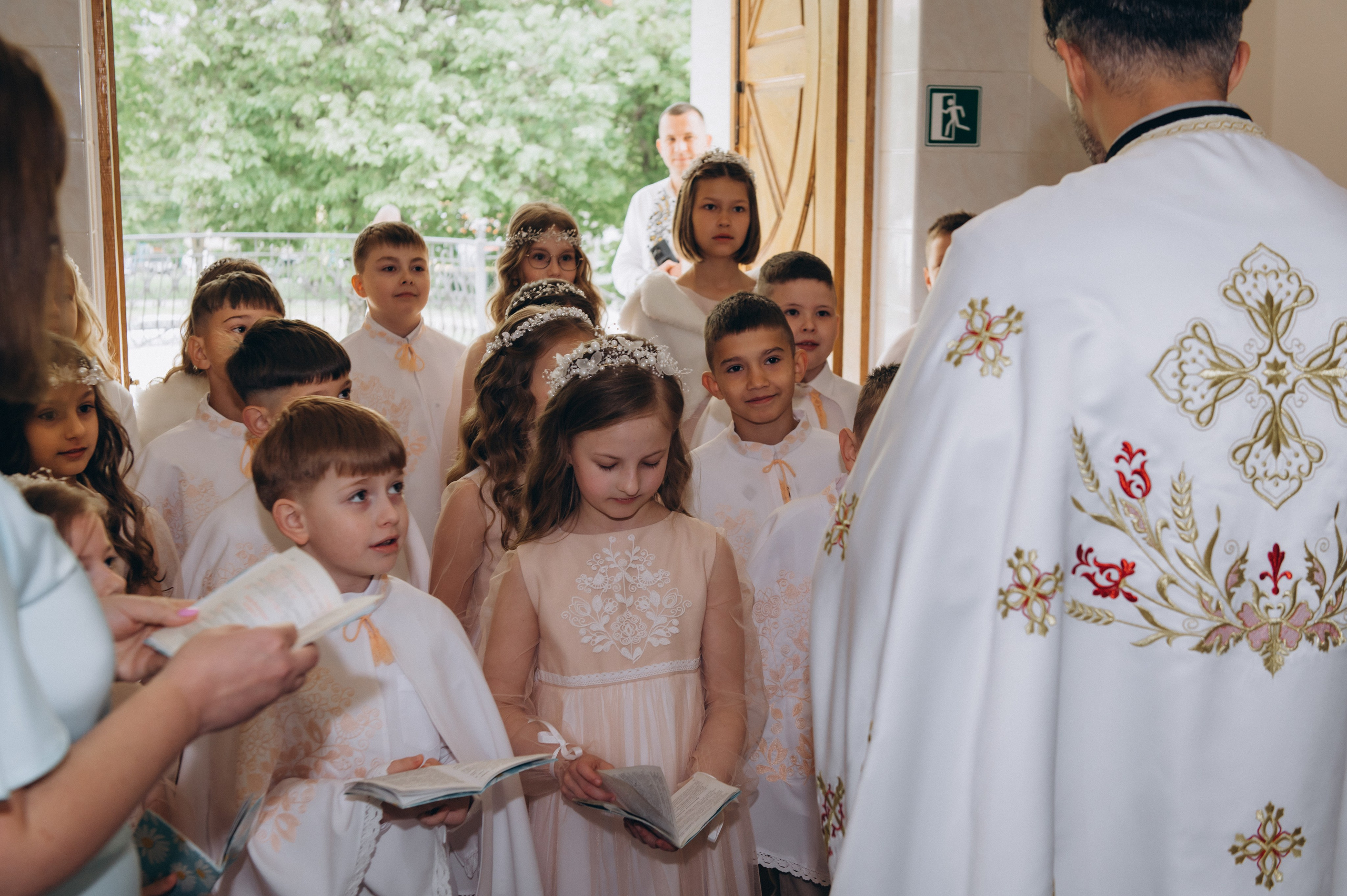 Фотосесія Причастя Тернопіль, зйомка Причастя, фотограф на Причастя Тернопіль, Причастя Львів, Причастя церква Михаїла Тернопіль. Сімейний, дитячий та індивідуальний фотограф в м. Тернопіль, м. Львів