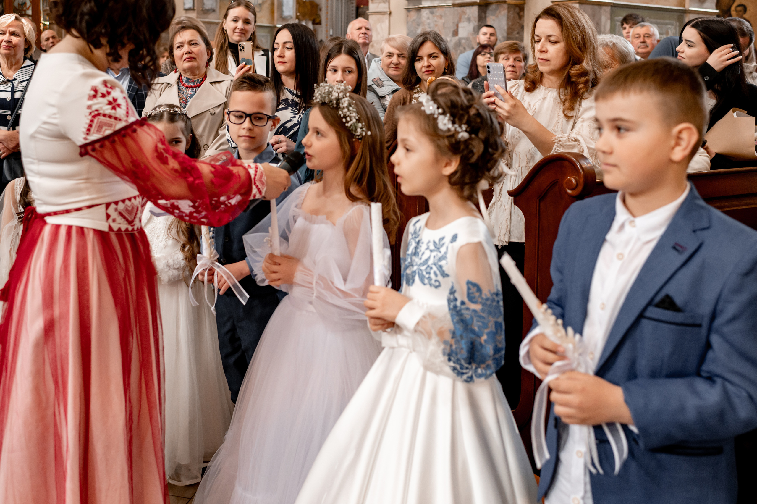 Фотосесія Першого Причастя Тернопіль, зйомка Причастя Тернопіль, Таїнство Першого Причастя Тернопіль, Катедра Причастя Тернопіль. Сімейний, дитячий та індивідуальний фотограф в м. Тернопіль, м. Львів