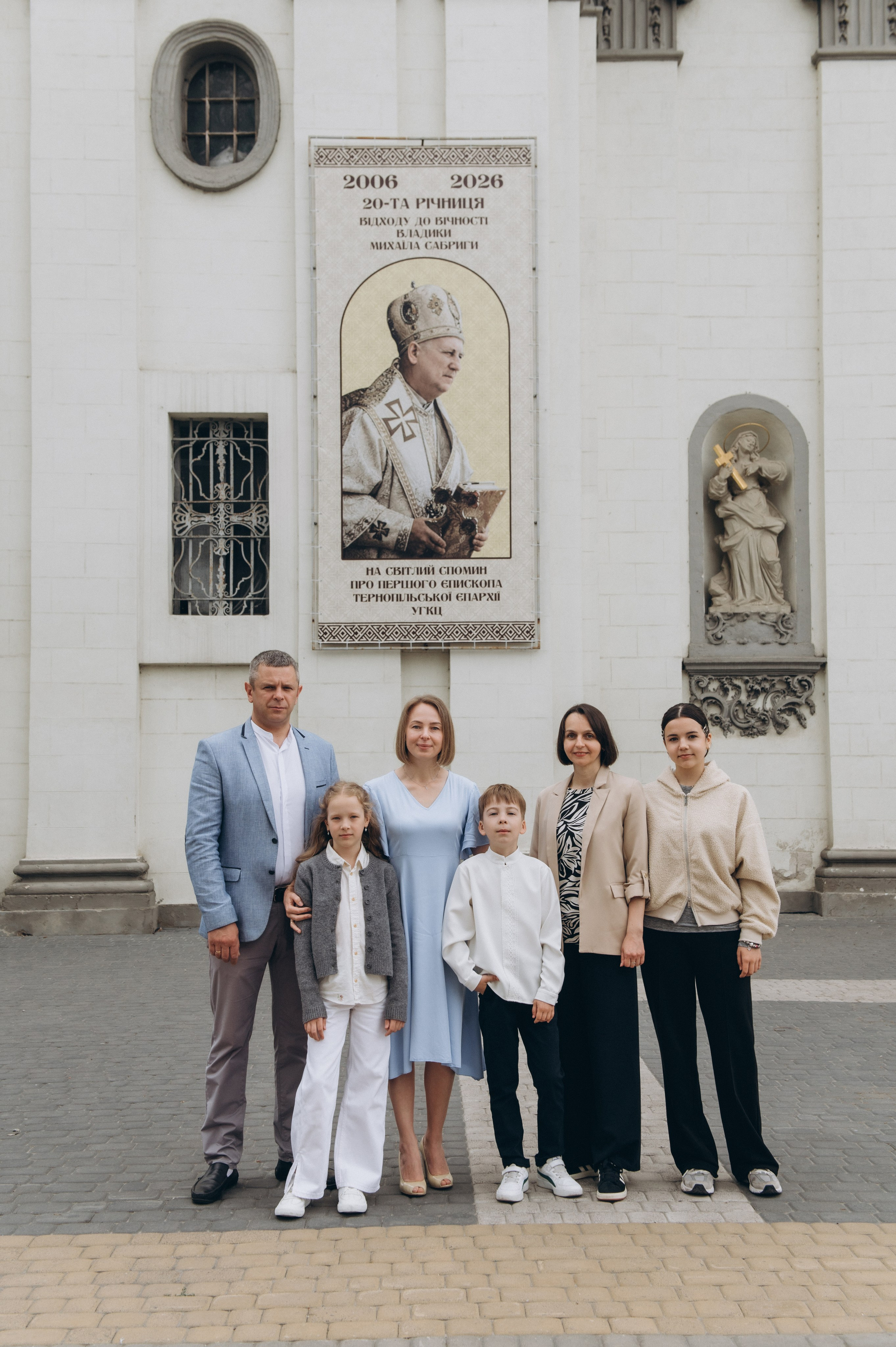 Фотосесія Першого Причастя Тернопіль, фотосесія Причастя Тернопіль, Таїнство Першого Причастя Тернопіль, Катедра Причастя Тернопіль. Сімейний, дитячий та індивідуальний фотограф в м. Тернопіль, м. Львів