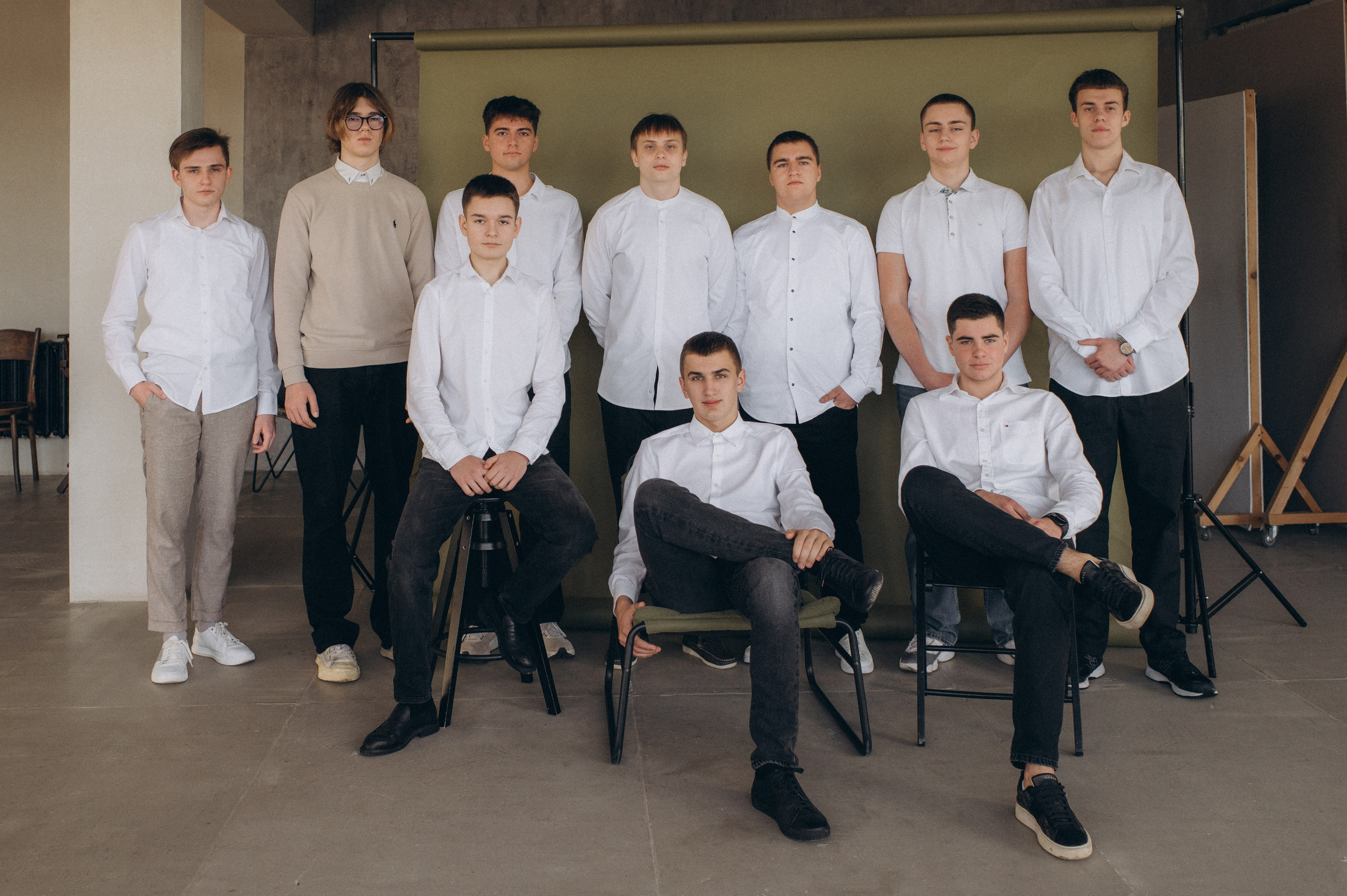 Фотосесія випускників, фотосесія на віньєтки Тернопіль, випускники Тернопіль, випуск 2025. Сімейний, дитячий та індивідуальний фотограф в м. Тернопіль, м. Львів