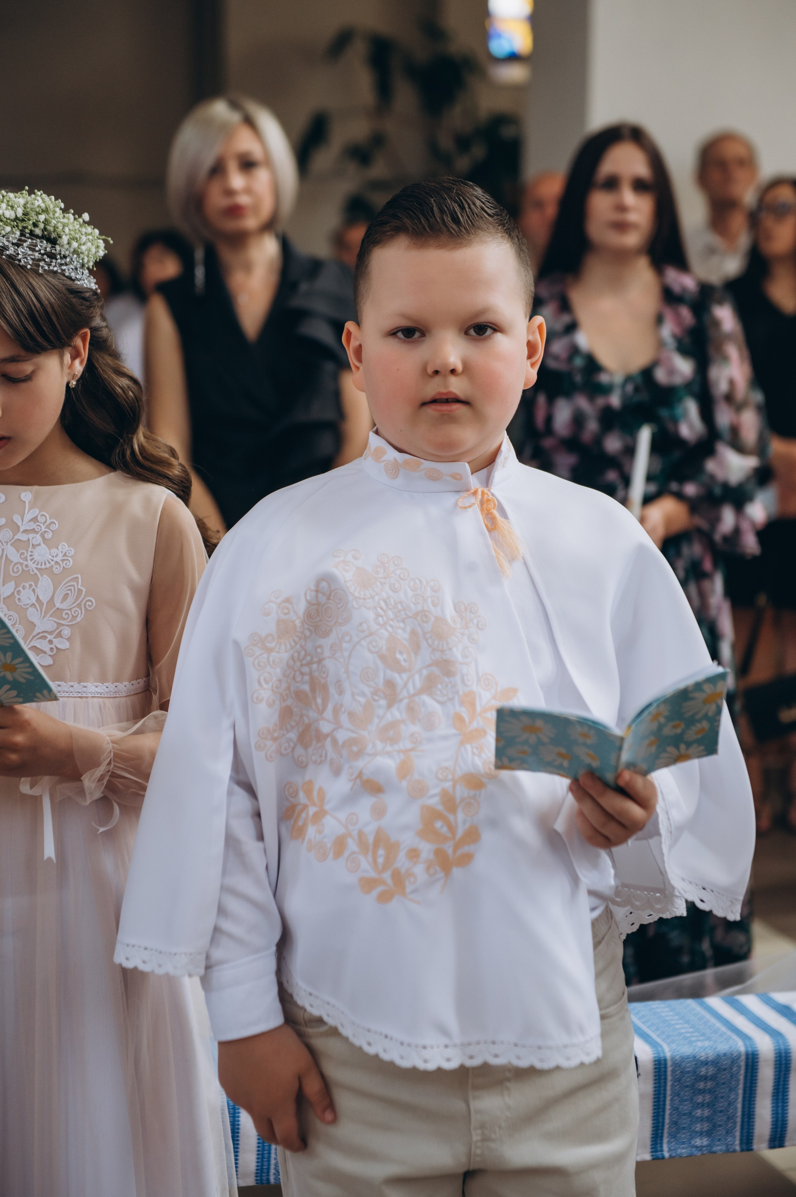 Фотосесія Причастя Тернопіль церква Св Михаїла, фотограф на Причастя Тернопіль, фотосесія Літургії Причастя Тернопіль. Сімейний, дитячий та індивідуальний фотограф в м. Тернопіль, м. Львів