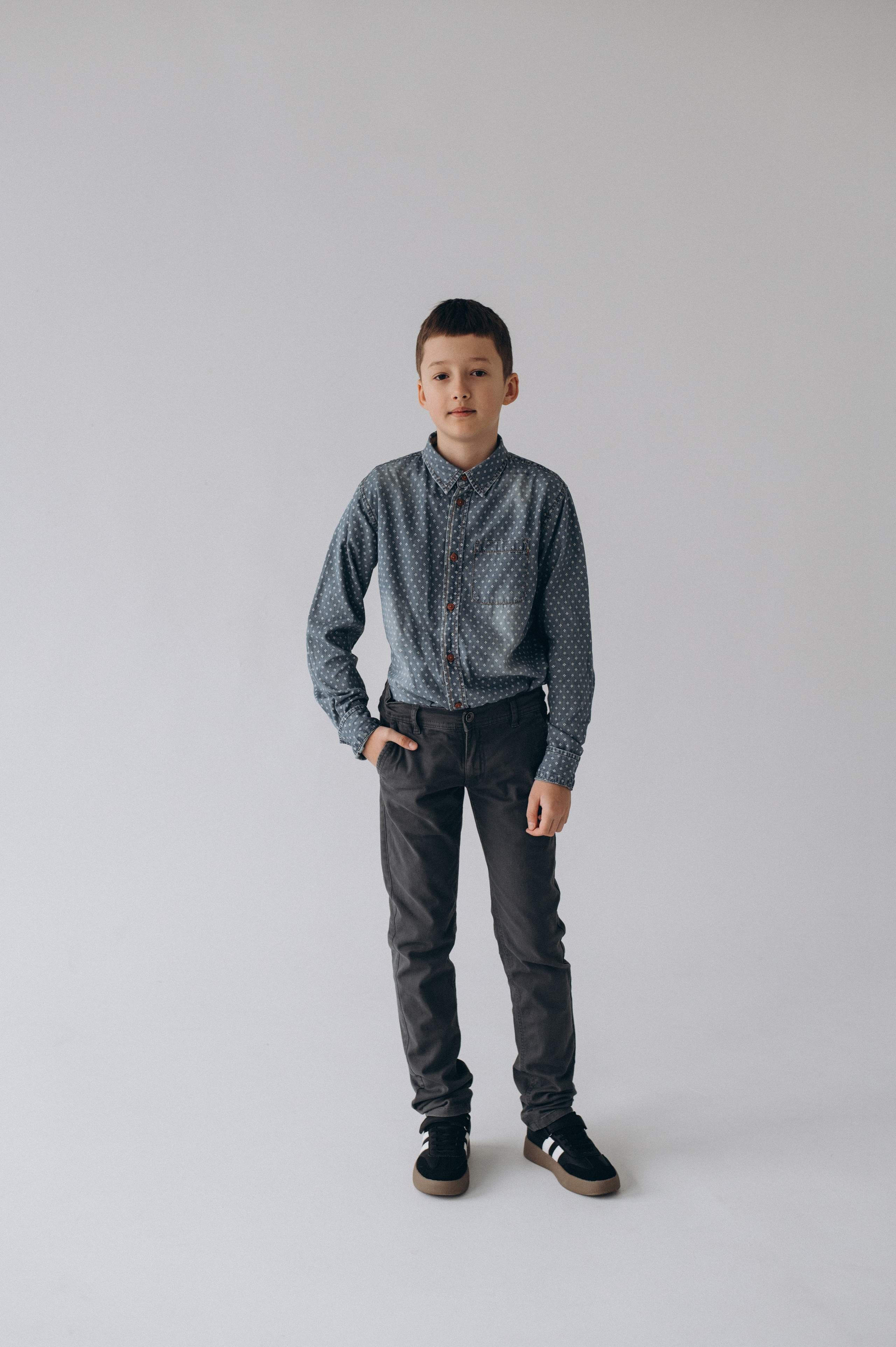 Шкільна фотосесія на віньєтки Тернопіль, шкільні альбоми, фотосесія випускників Тернопіль, випускний альбом, фотограф випускний Тернопіль. Сімейний, дитячий та індивідуальний фотограф в м. Тернопіль, м. Львів