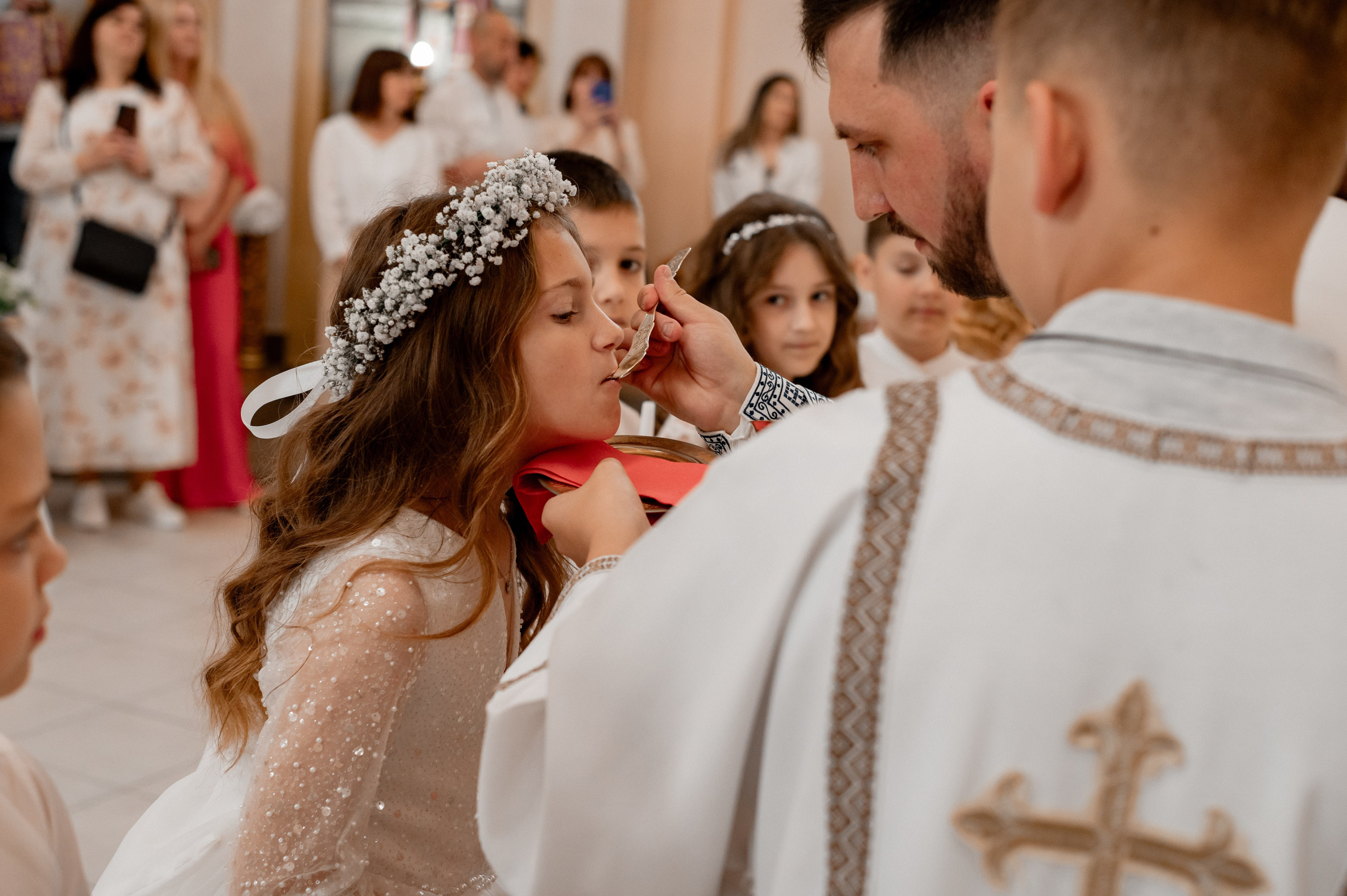 Фотосесія Першого Причастя Тернопіль, зйомка Причастя Тернопіль, Таїнство Першого Причастя Тернопіль, Катедра Причастя Тернопіль. Сімейний, дитячий та індивідуальний фотограф в м. Тернопіль, м. Львів