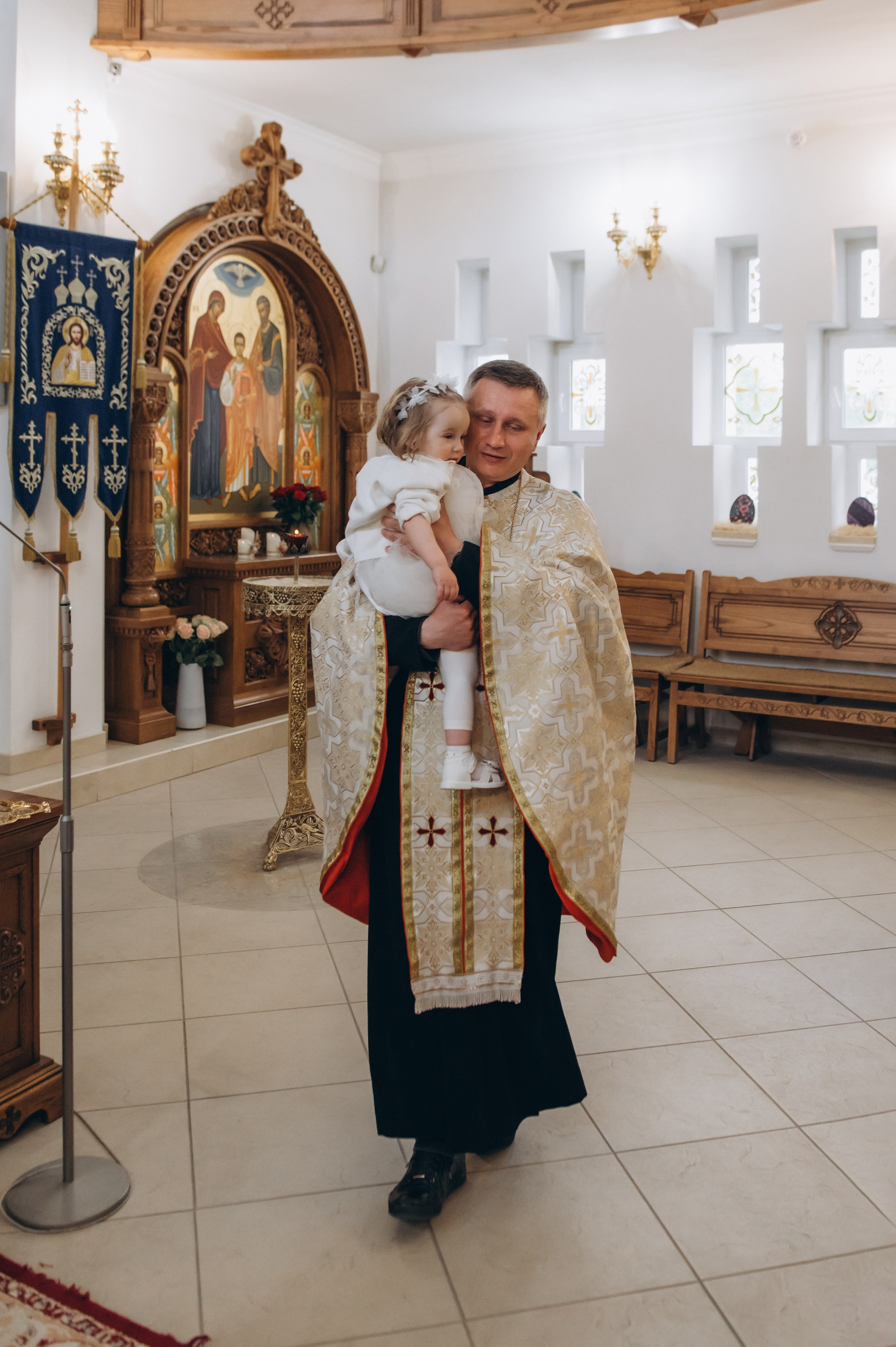 Фотосесія Хрещення Тернопіль, зйомка Хрестин Тернопіль, фотограф на хрестини Тернопіль, хрещення Львів. Сімейний, дитячий та індивідуальний фотограф в м. Тернопіль, м. Львів