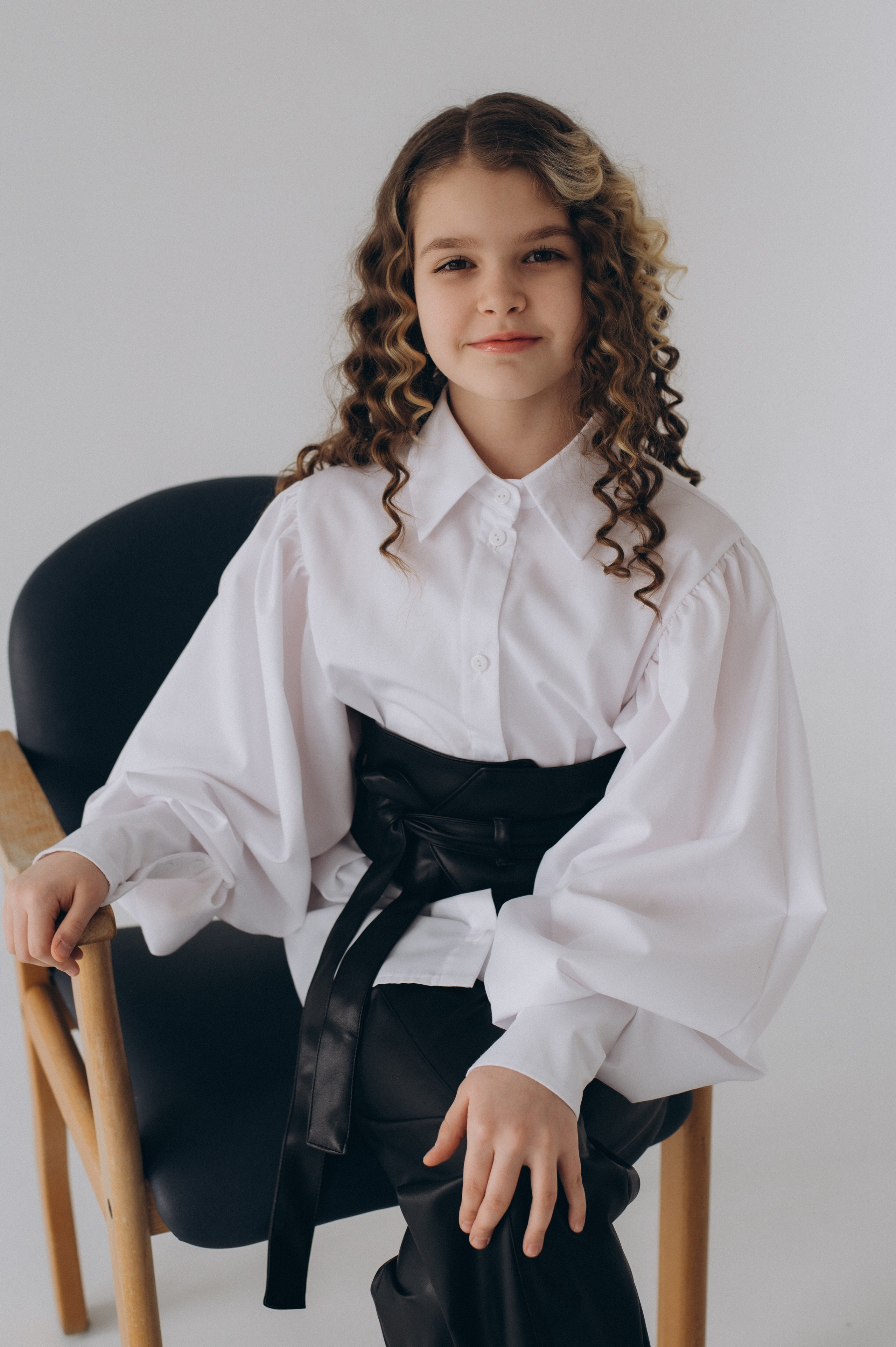 Шкільна фотосесія на віньєтки Тернопіль, шкільні альбоми, фотосесія випускників Тернопіль, випускний альбом, фотограф випускний Тернопіль. Сімейний, дитячий та індивідуальний фотограф в м. Тернопіль, м. Львів